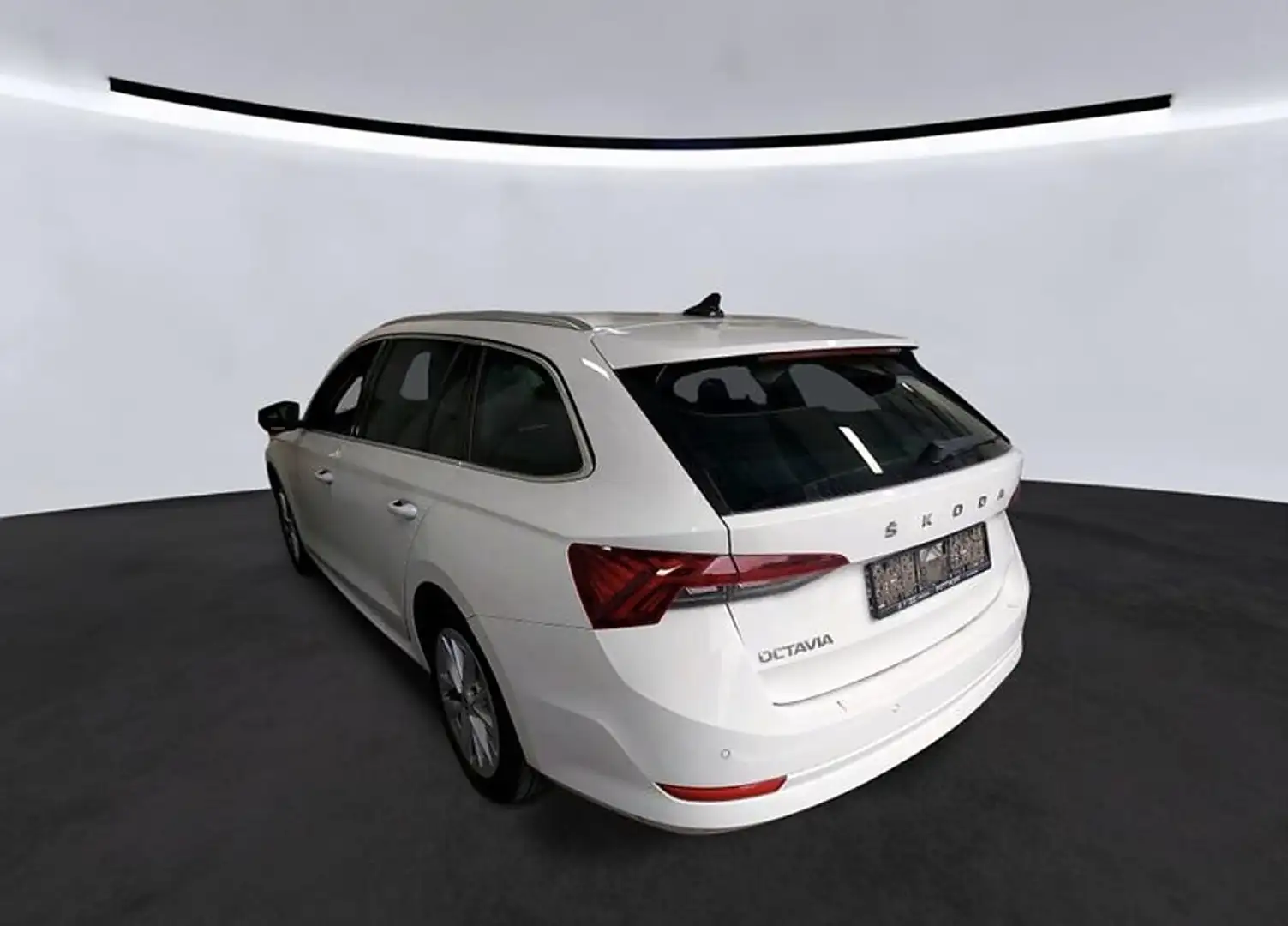 Skoda Octavia 2,0 TDI+NAV+AHK+Standheizung+LED Weiß - 2