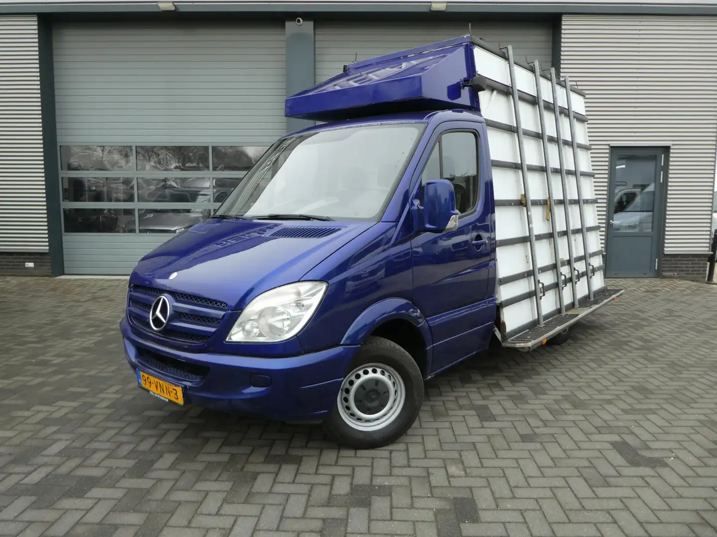 Mercedes-Benz Sprinter 2.2 CDI 325 glasreseel glasauto glaswagen Blauw - 1