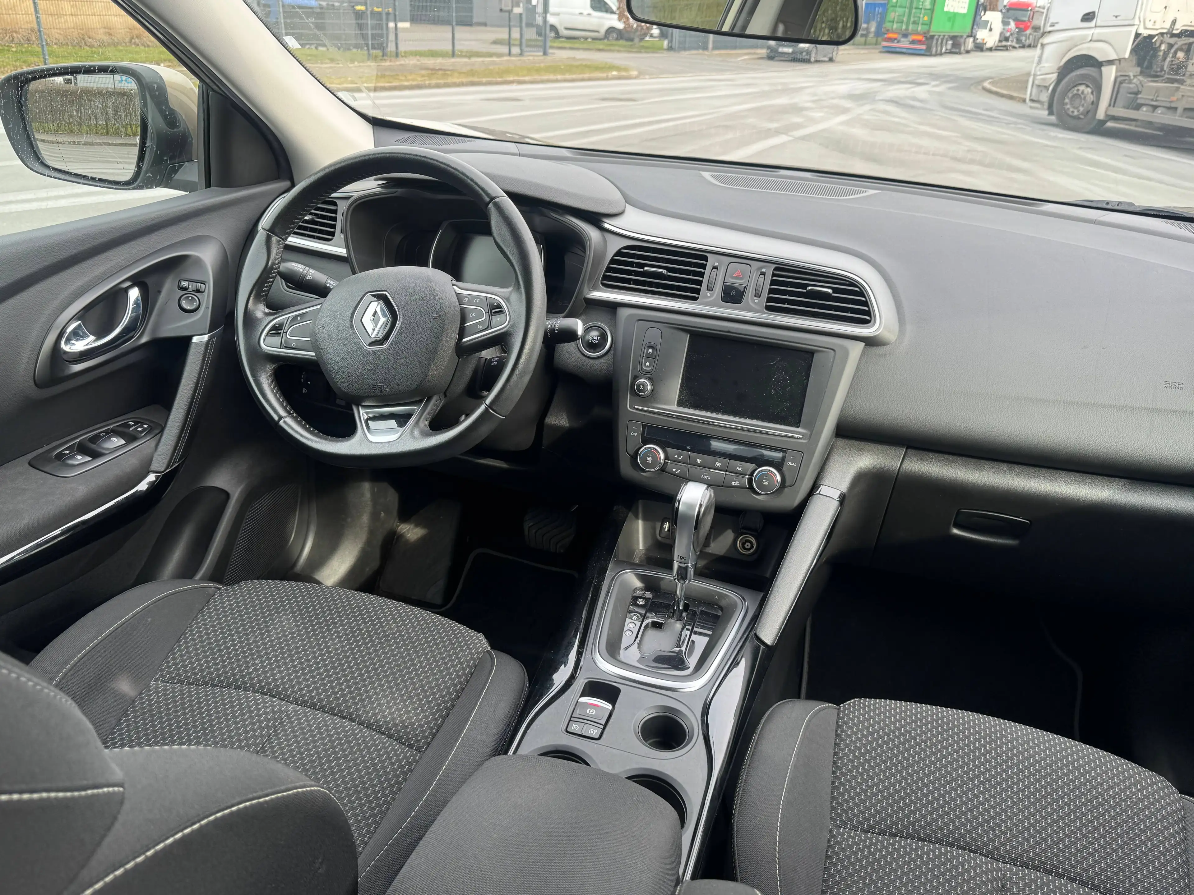 Renault Kadjar TÜV&Inspektion&Reifen NEU Automatick NAVI AHK — photo 11