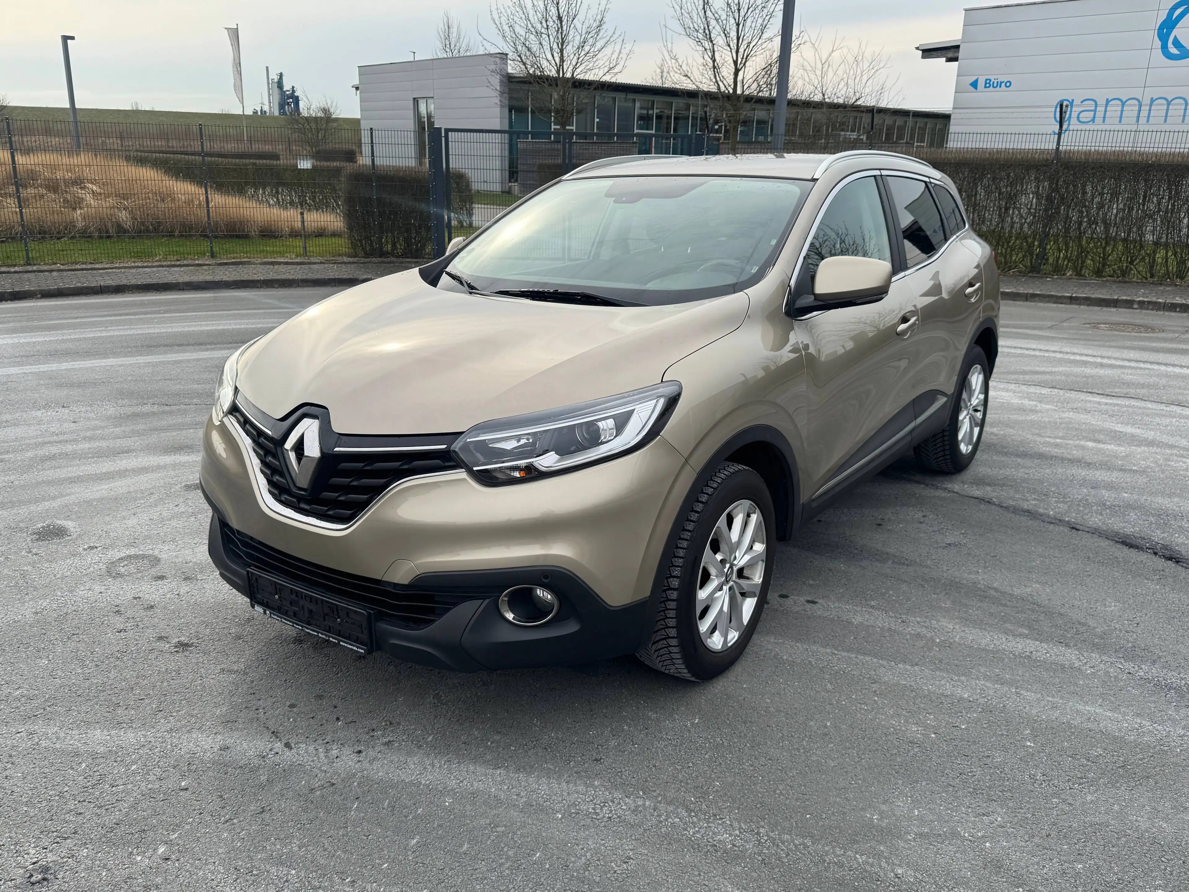 Renault Kadjar TÜV&Inspektion&Reifen NEU Automatick NAVI AHK