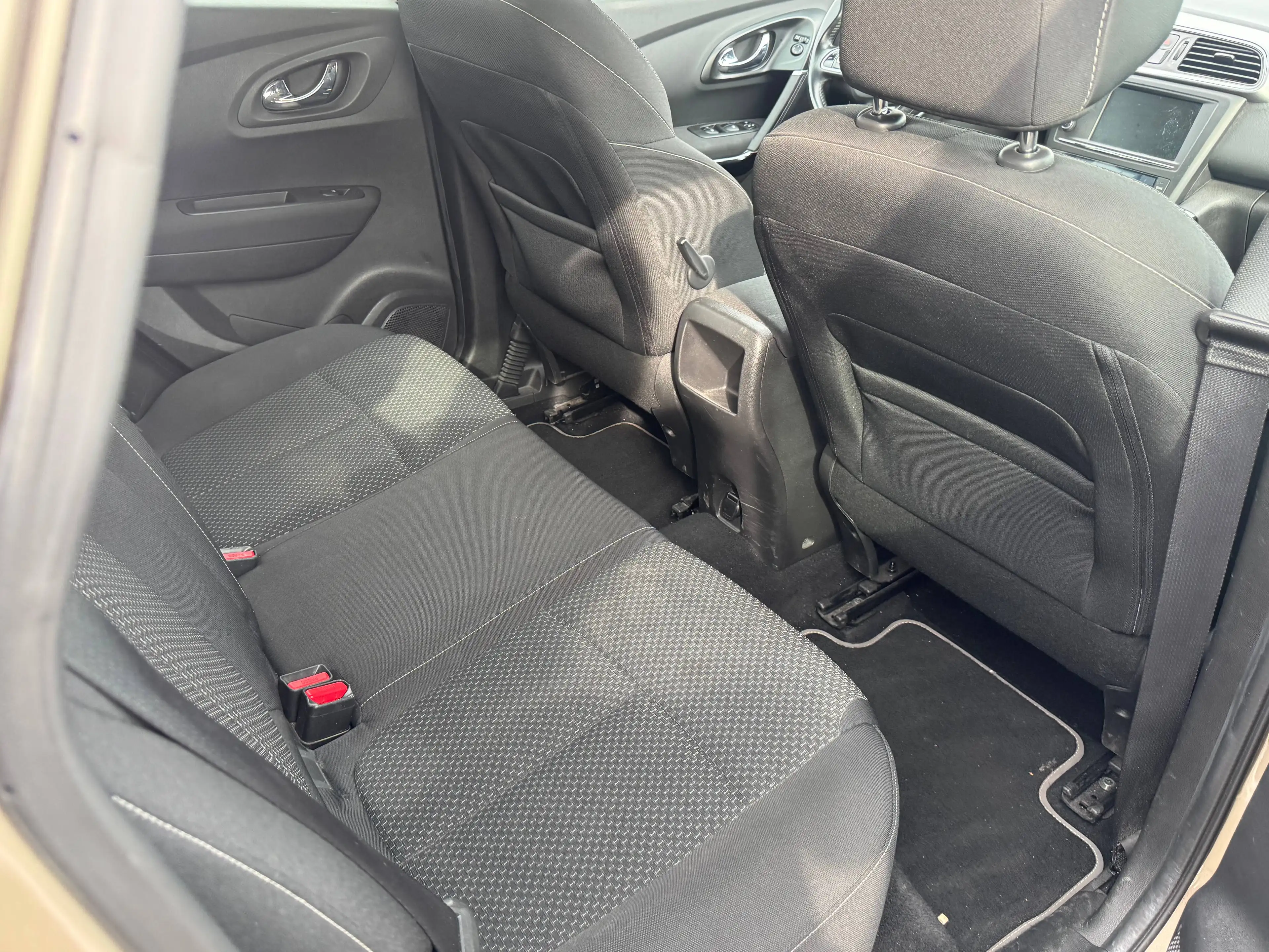 Renault Kadjar TÜV&Inspektion&Reifen NEU Automatick NAVI AHK — photo 13