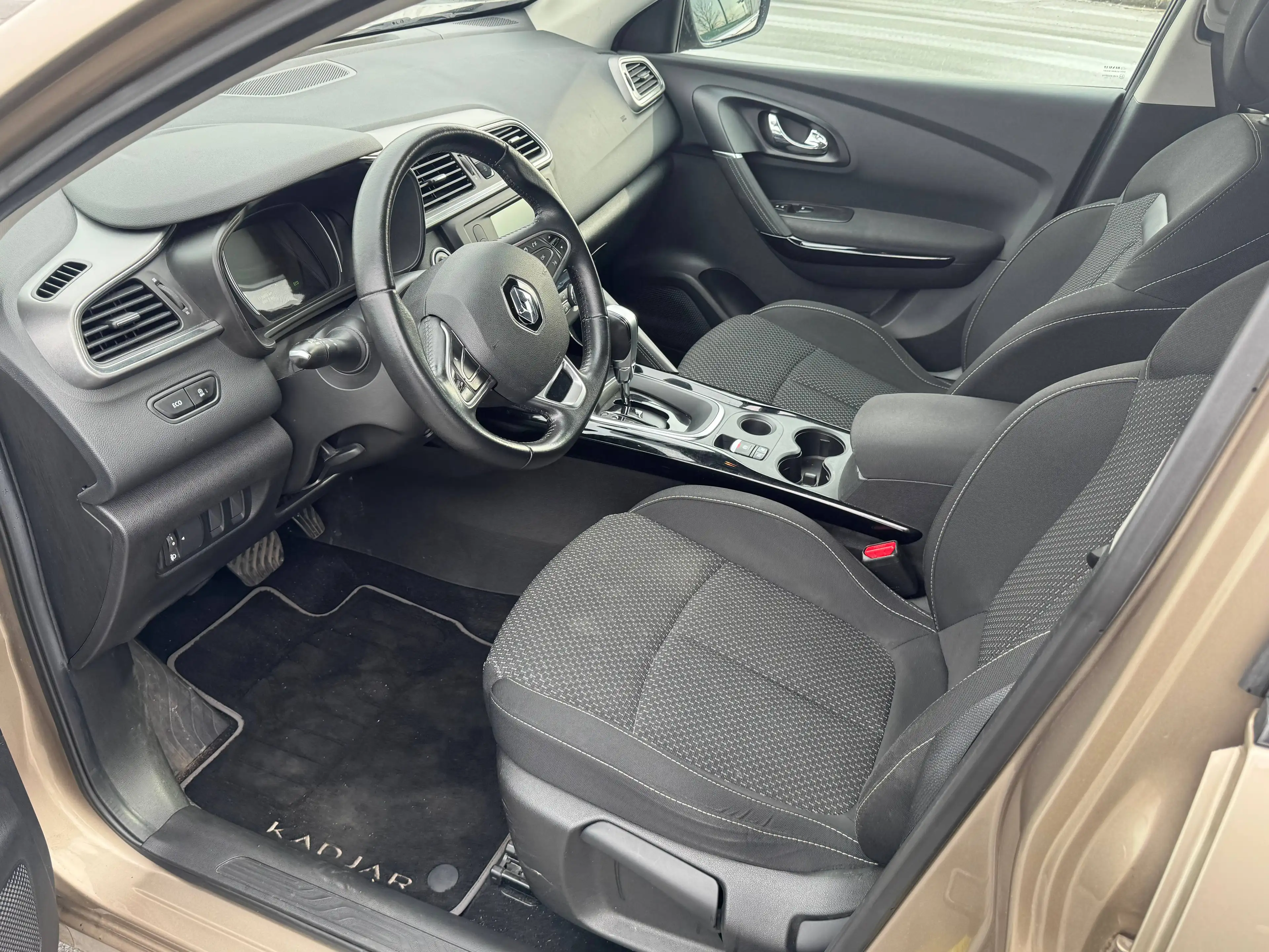 Renault Kadjar TÜV&Inspektion&Reifen NEU Automatick NAVI AHK — photo 8