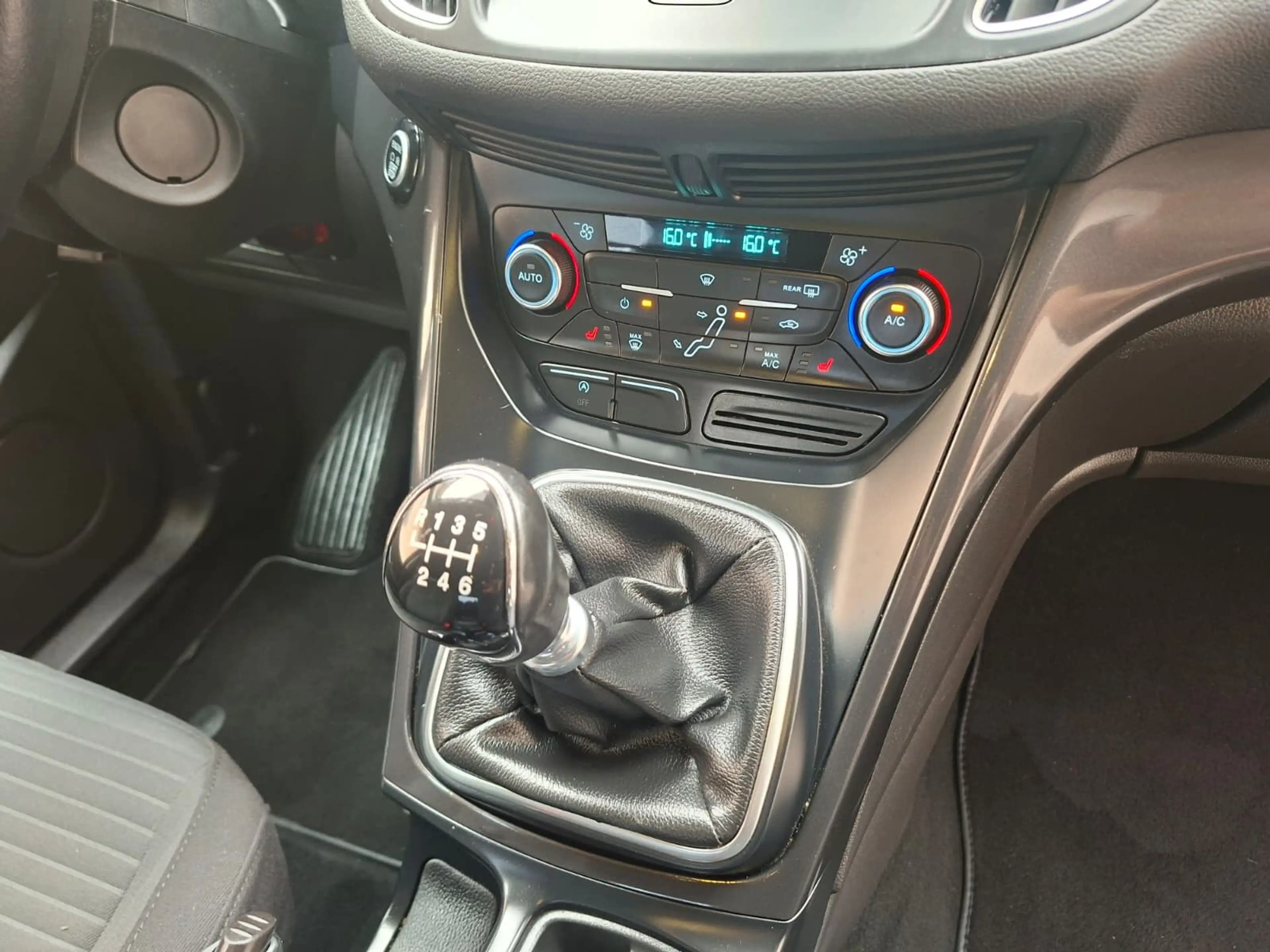 Ford Grand C-Max 7-SITZER+AHK+66TKM+SCHIEBETÜR LI/RE — photo 13