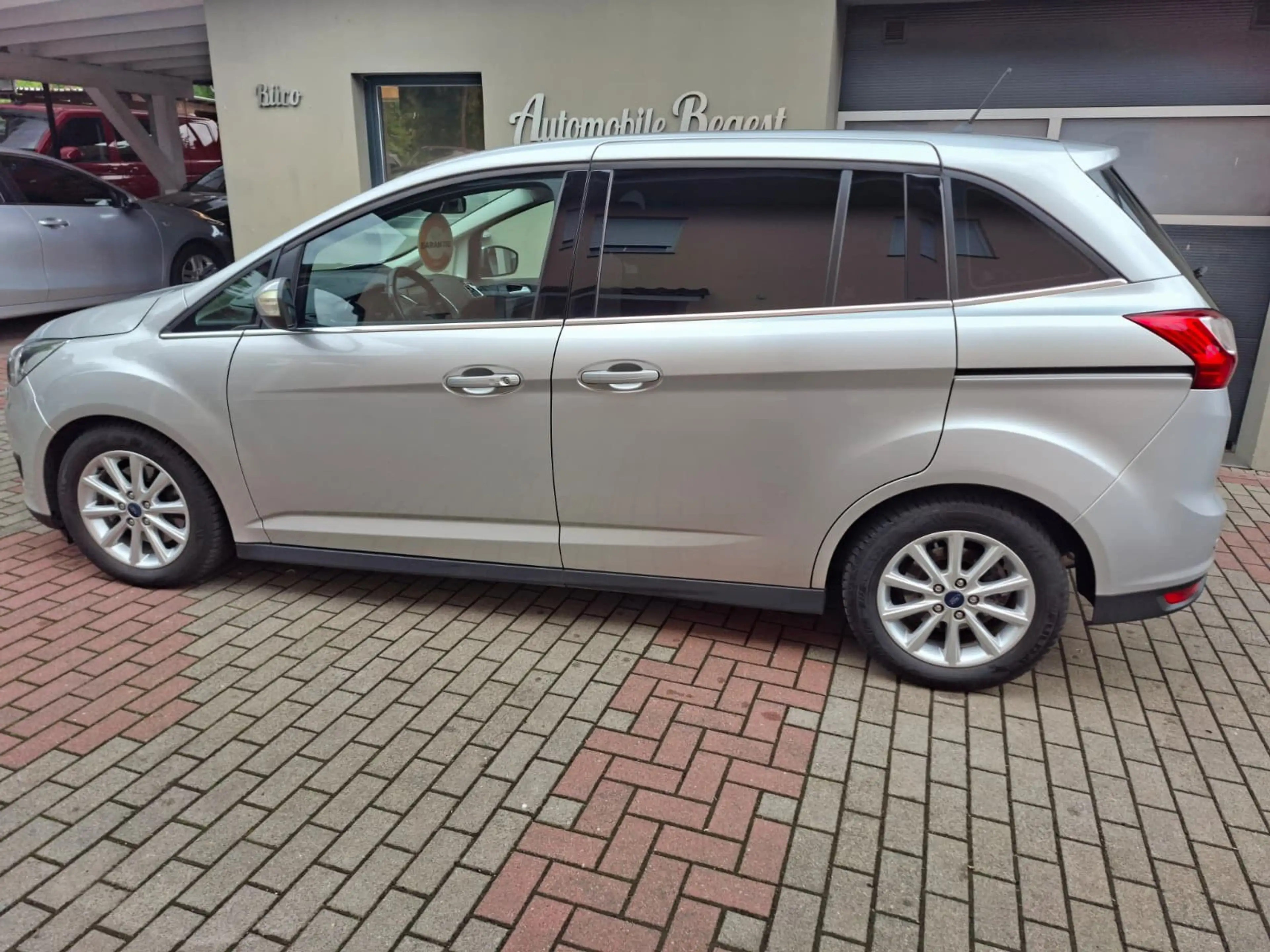 Ford Grand C-Max 7-SITZER+AHK+66TKM+SCHIEBETÜR LI/RE — photo 3