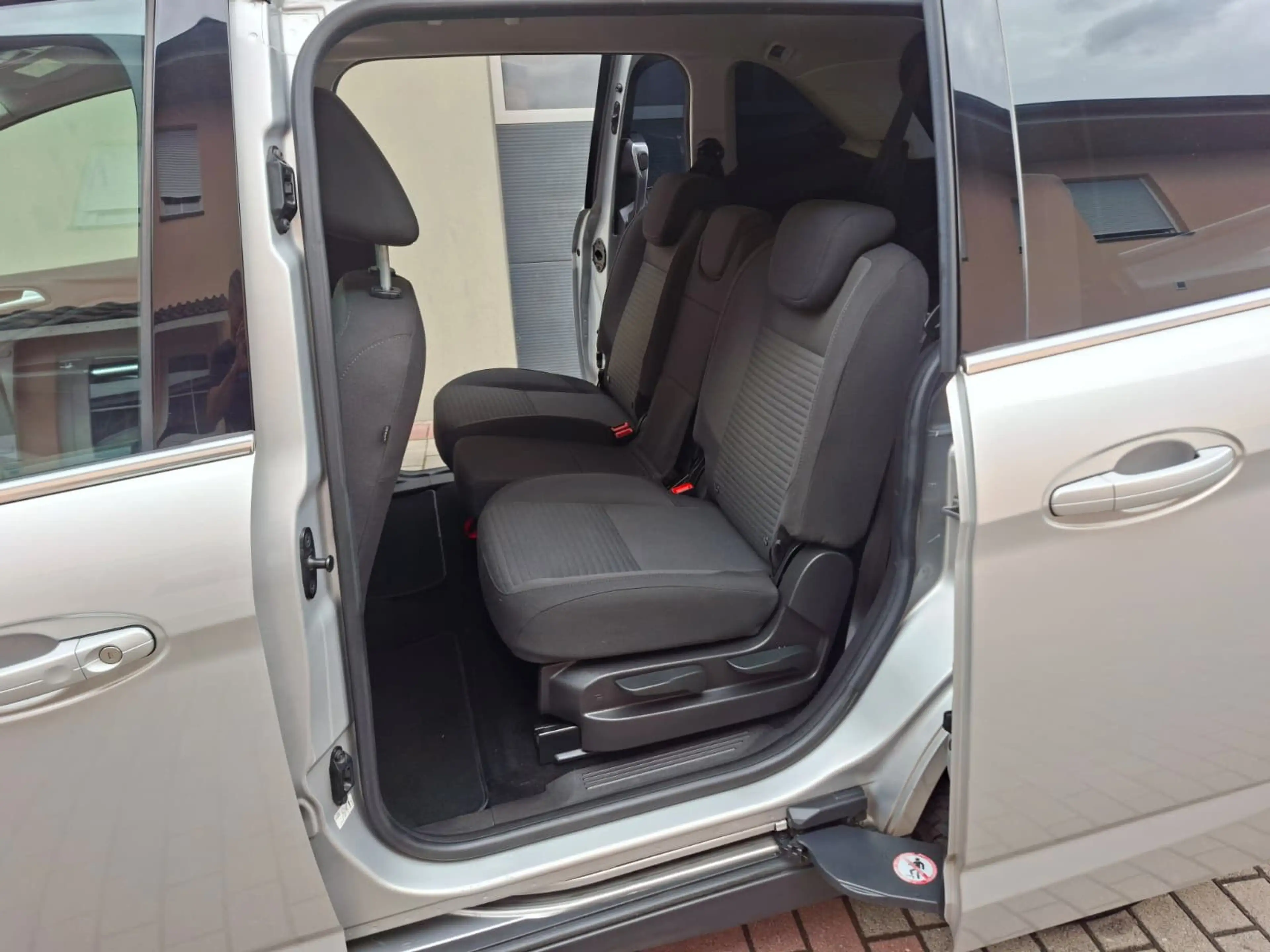 Ford Grand C-Max 7-SITZER+AHK+66TKM+SCHIEBETÜR LI/RE — photo 15