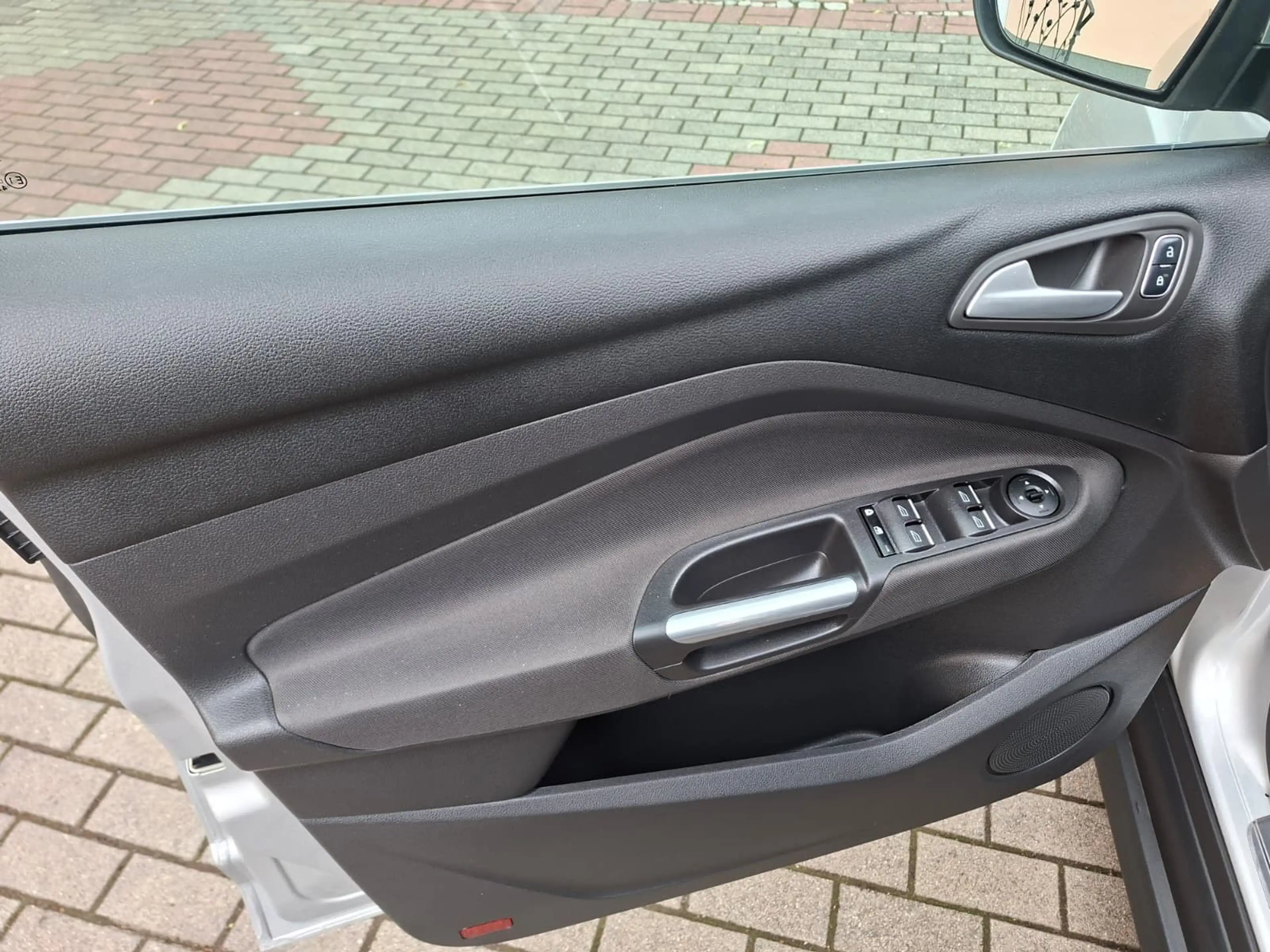Ford Grand C-Max 7-SITZER+AHK+66TKM+SCHIEBETÜR LI/RE — photo 14