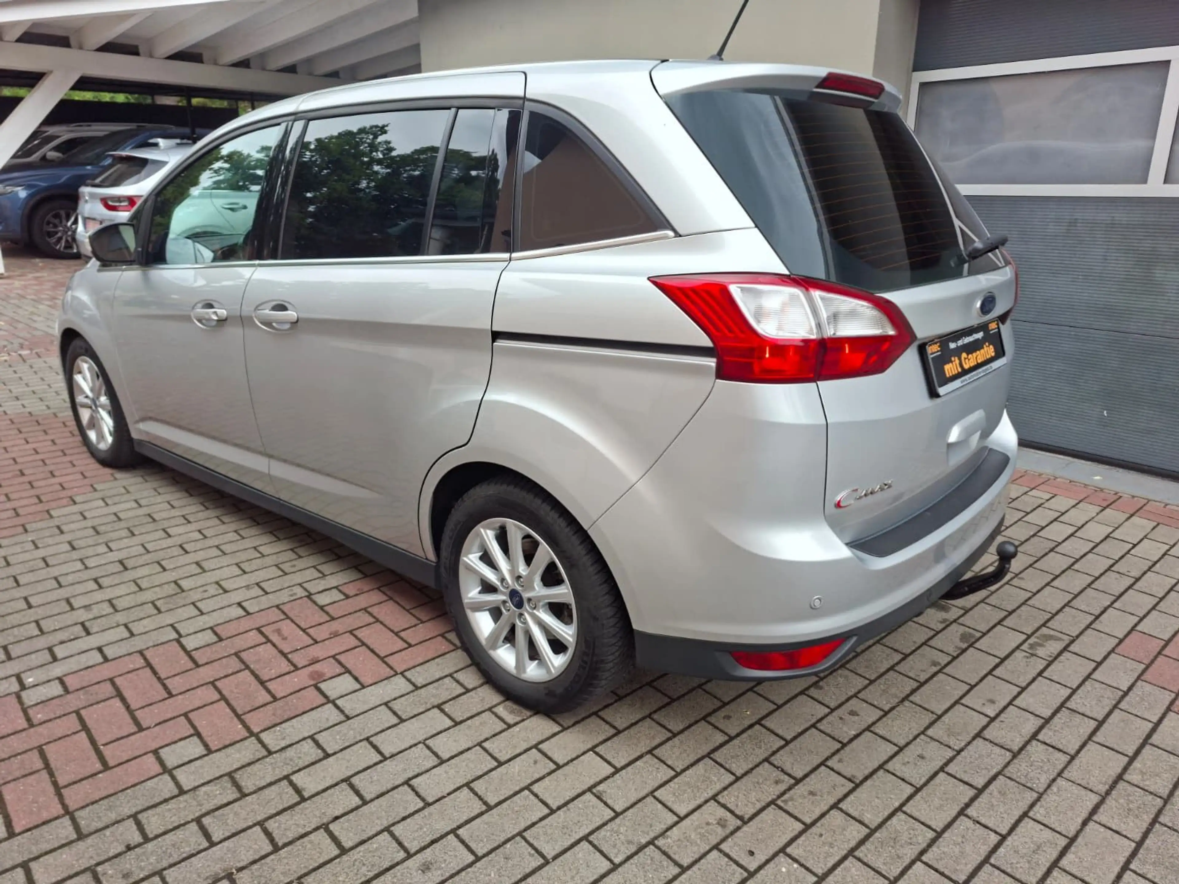 Ford Grand C-Max 7-SITZER+AHK+66TKM+SCHIEBETÜR LI/RE — photo 2