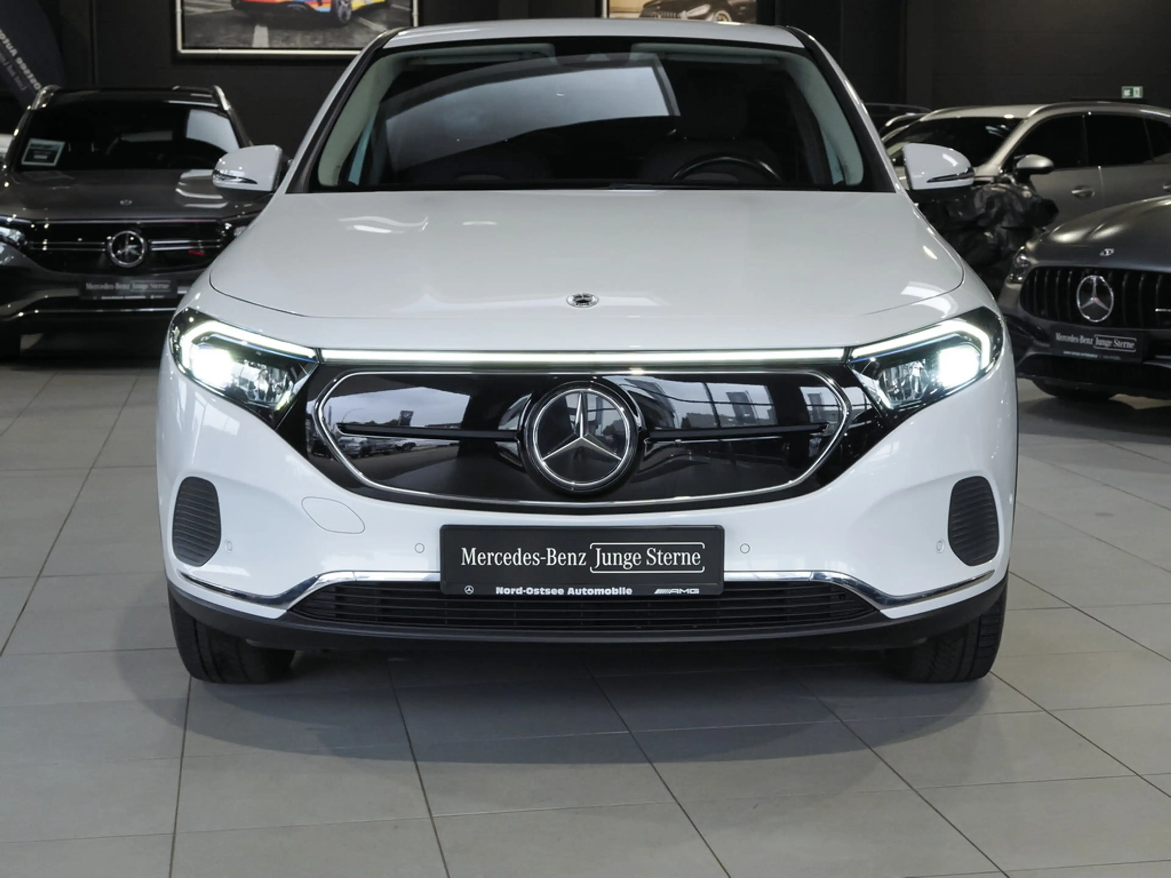 Mercedes-Benz EQA 250 + KAMERA LED DAB NAVI TEMPO SITHZG — photo 4