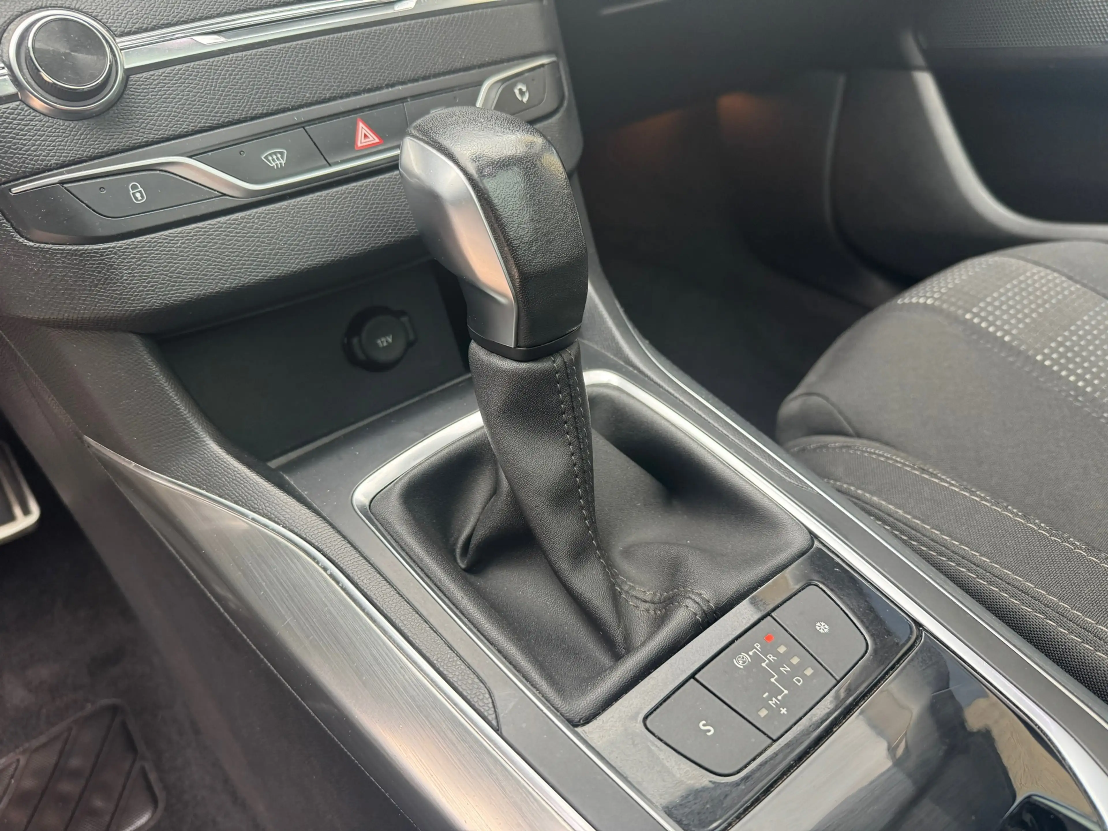 Peugeot 308 1.2 PureTech Allure- panodak-trekhaak- automaat — photo 15