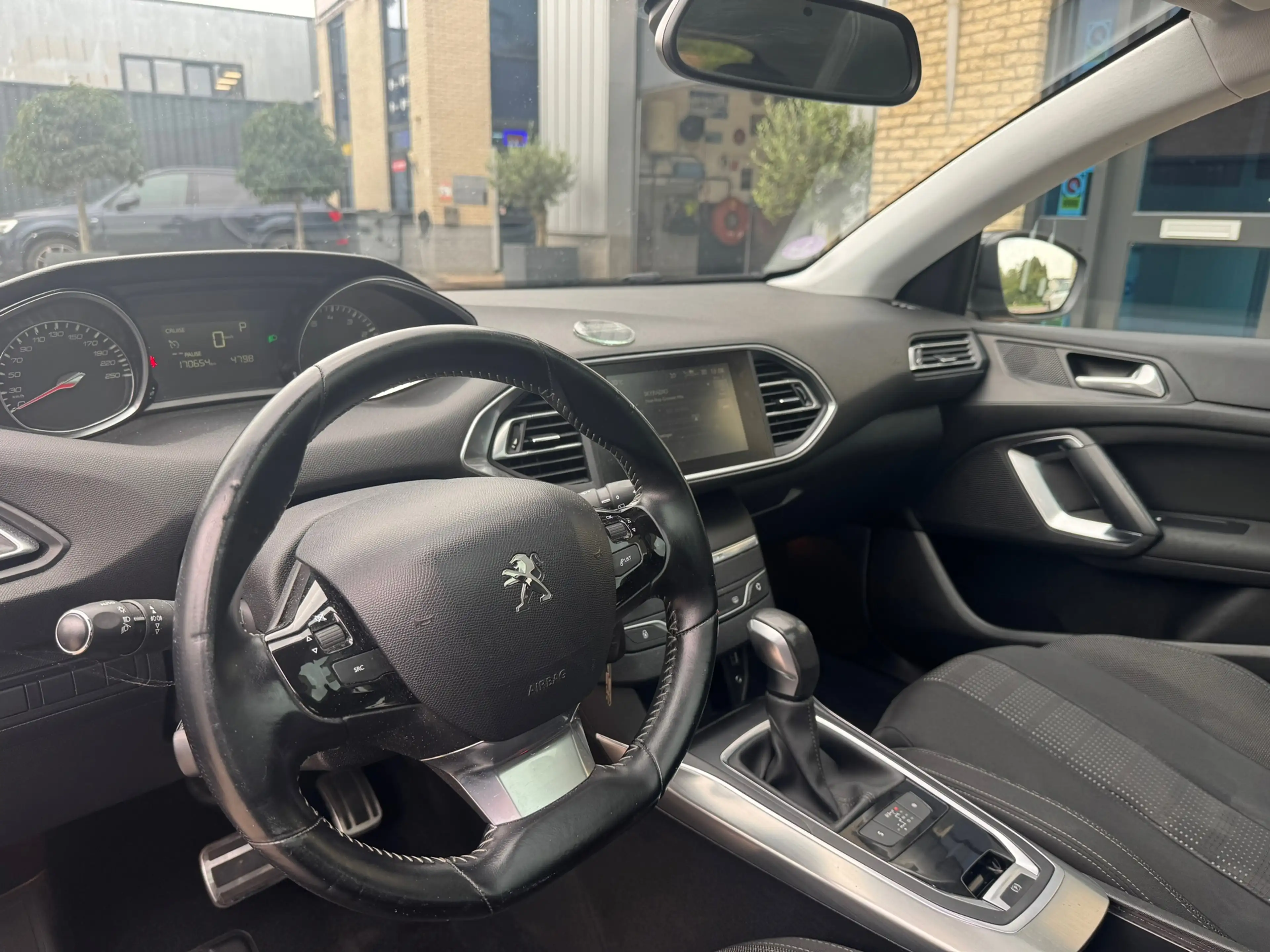 Peugeot 308 1.2 PureTech Allure- panodak-trekhaak- automaat — photo 14