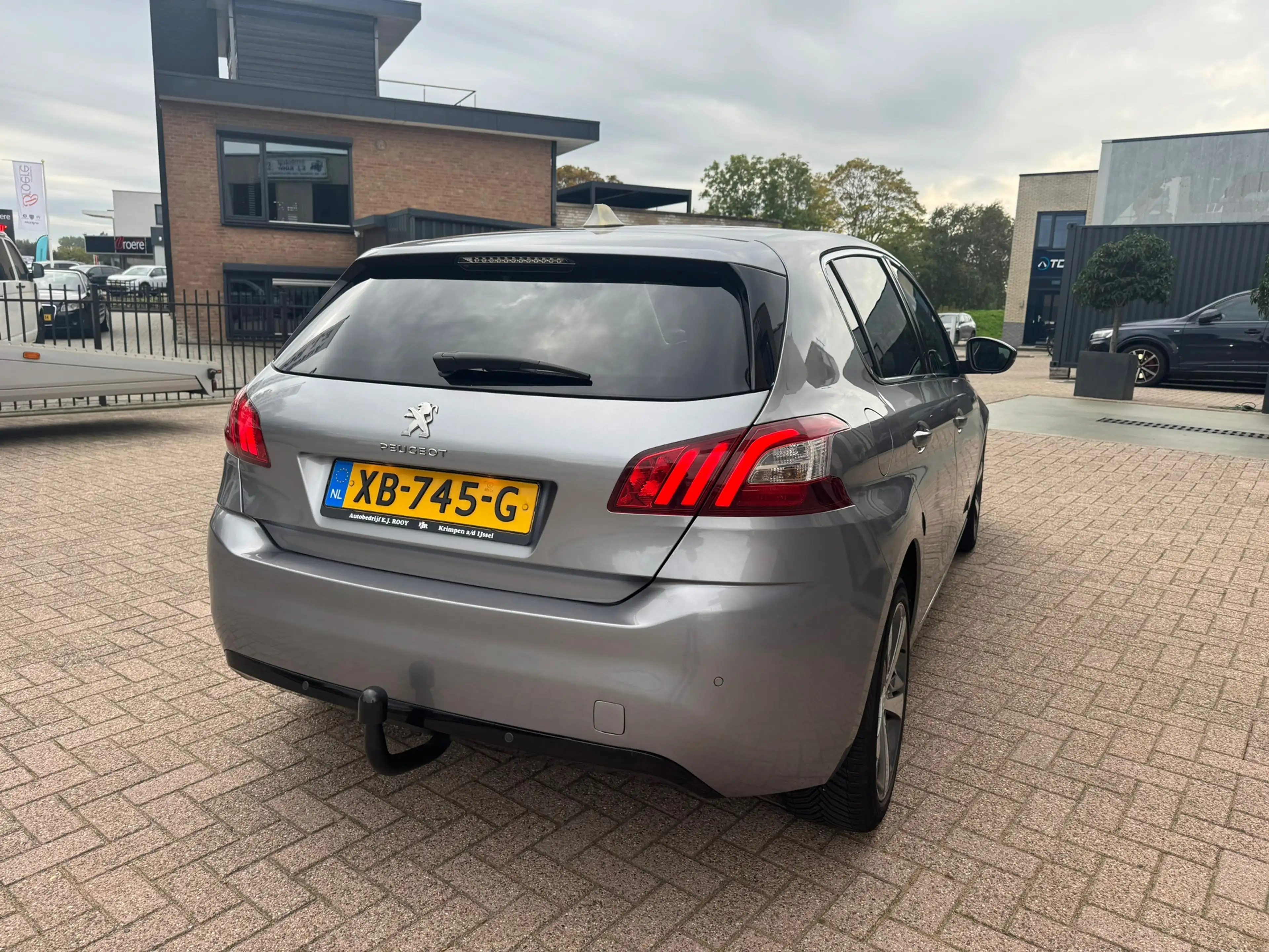 Peugeot 308 1.2 PureTech Allure- panodak-trekhaak- automaat — photo 4
