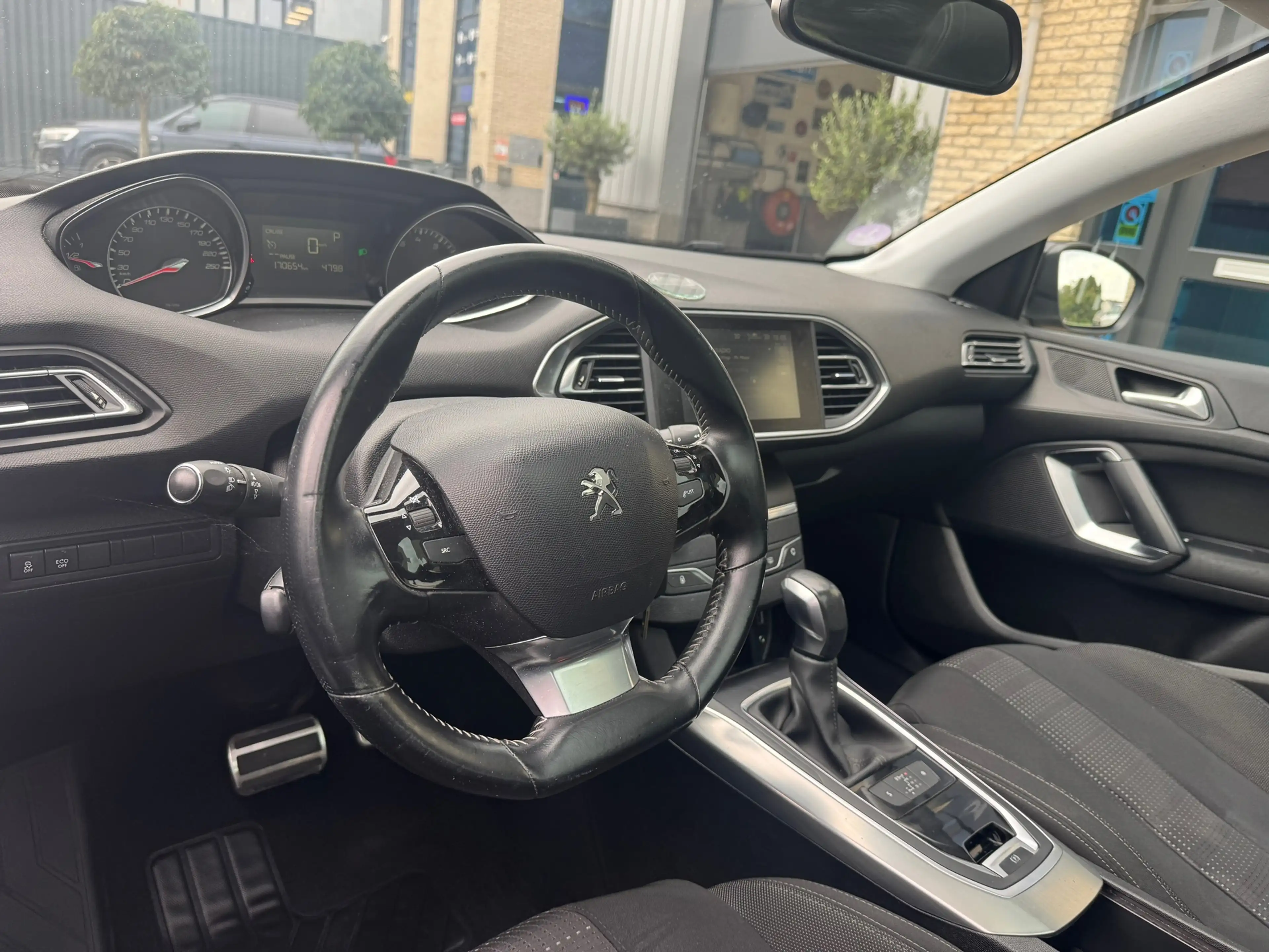 Peugeot 308 1.2 PureTech Allure- panodak-trekhaak- automaat — photo 9