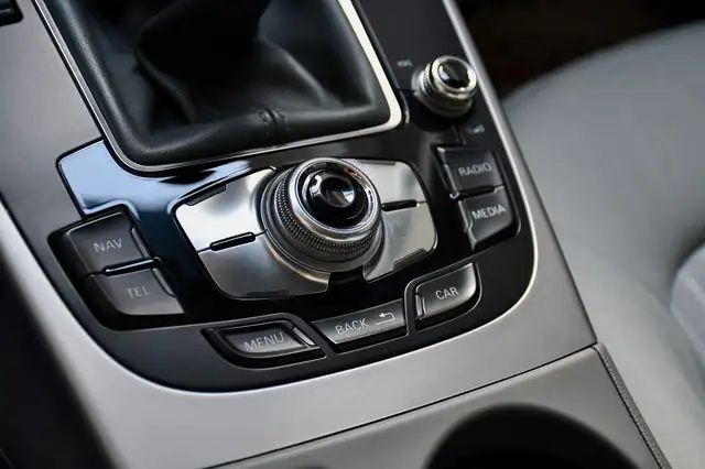 Audi A4 view 25