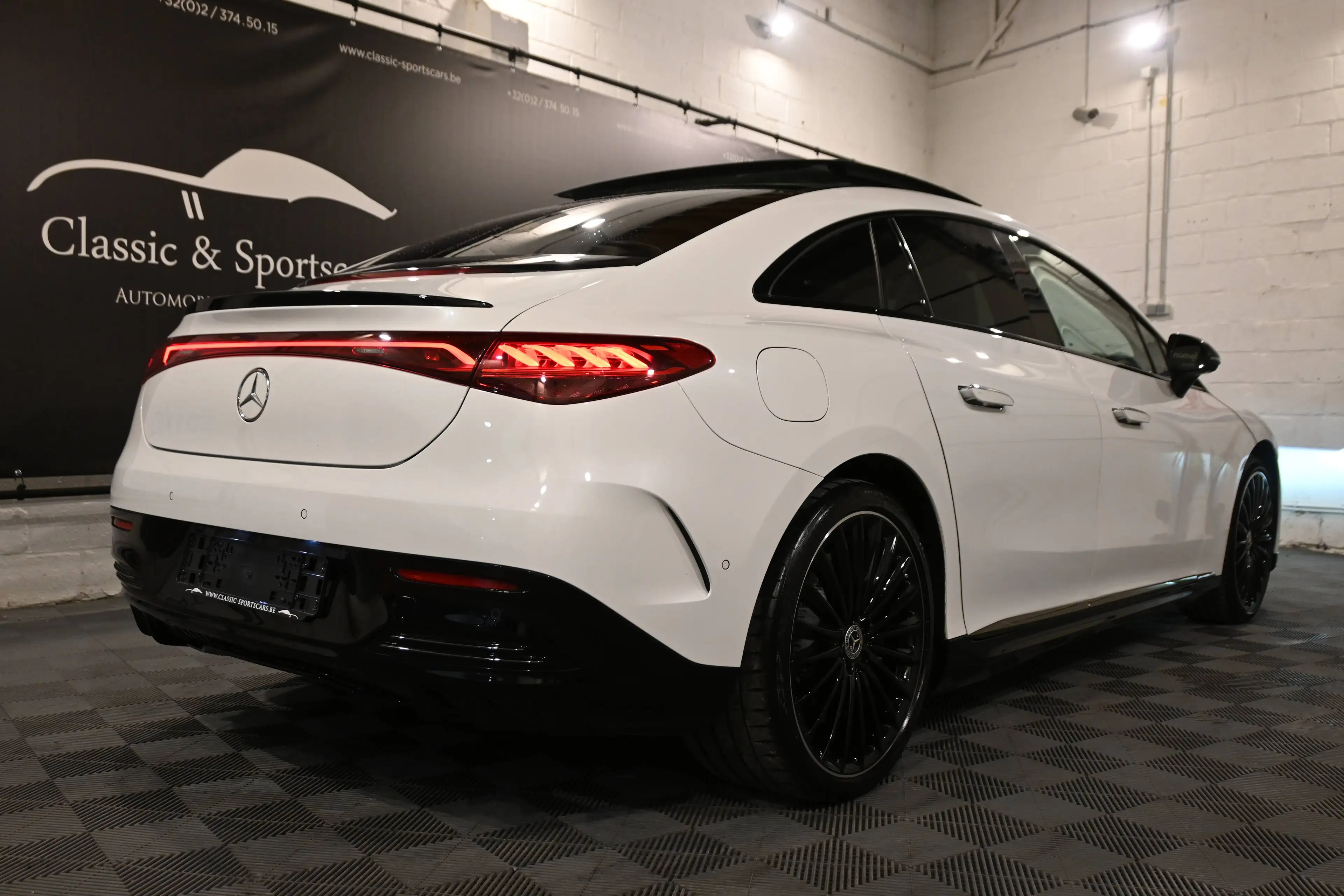 Mercedes-Benz EQA 350 EQA 350 + 4-Matic AMG LINE / PANO / AIR / CAMERA 360 / DISTRONIC / 21 INCH / FULL FULL OPTIONS !! — photo 5