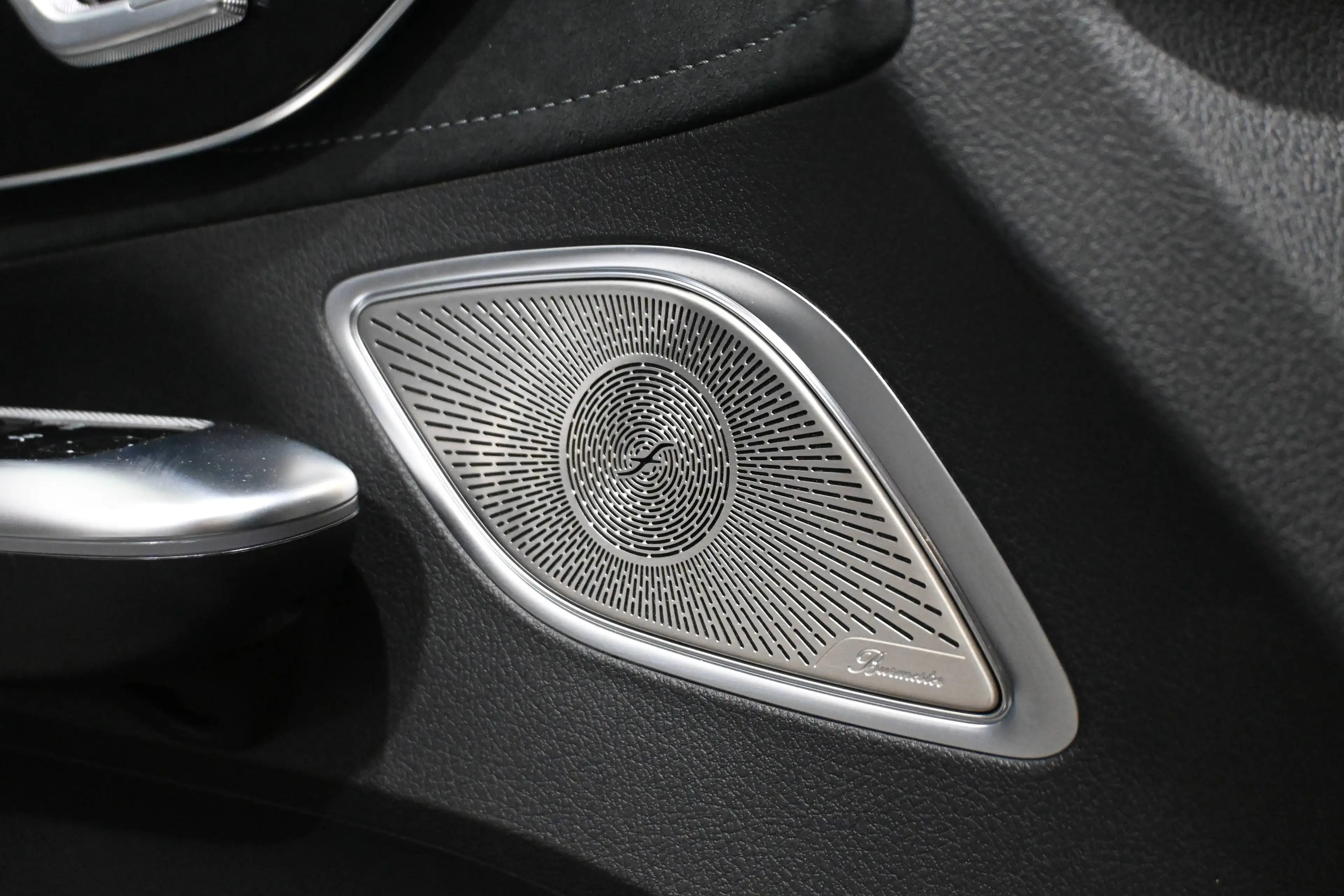 Mercedes-Benz EQA 350 EQA 350 + 4-Matic AMG LINE / PANO / AIR / CAMERA 360 / DISTRONIC / 21 INCH / FULL FULL OPTIONS !! — photo 13