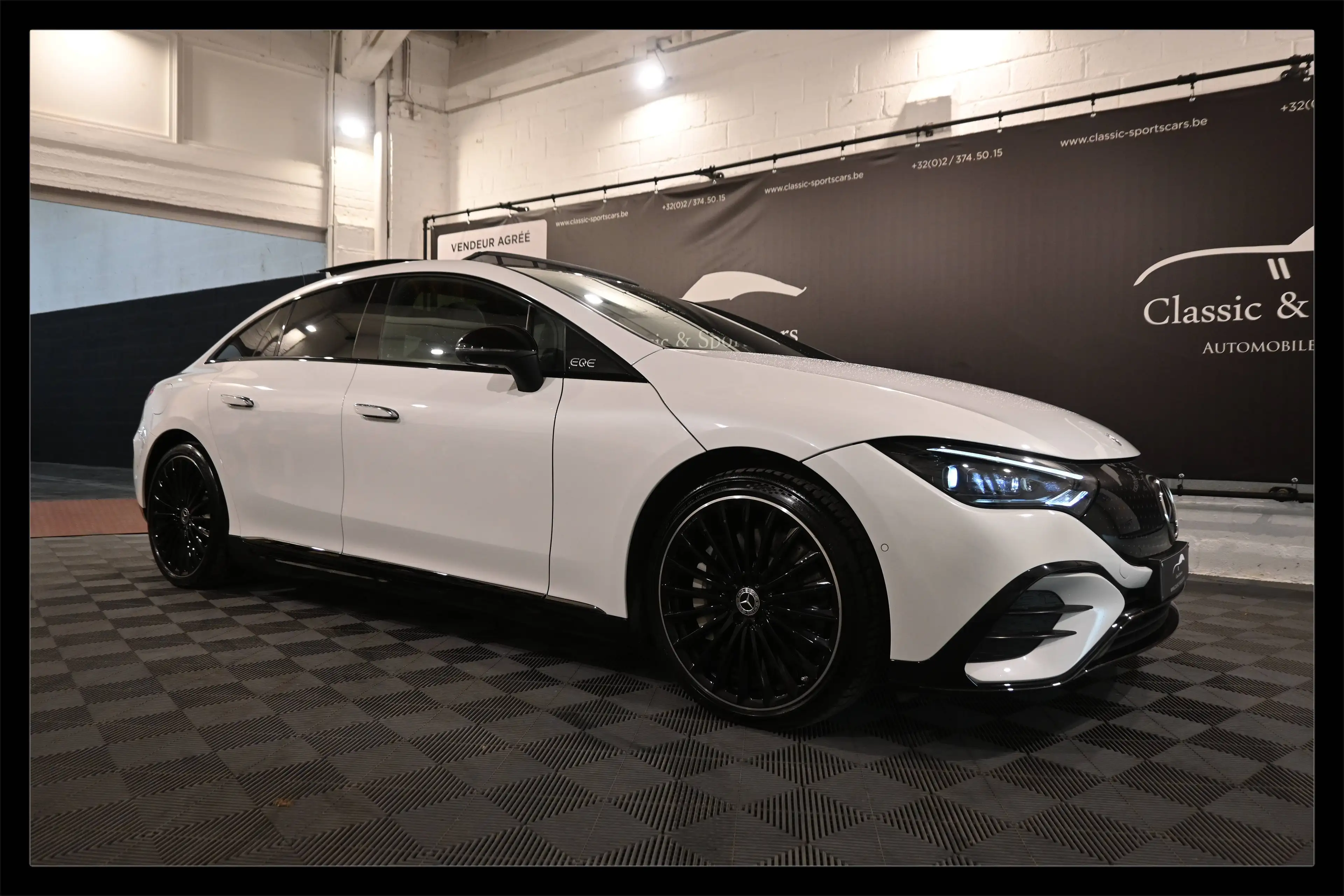 Mercedes-Benz EQA 350 EQA 350 + 4-Matic AMG LINE / PANO / AIR / CAMERA 360 / DISTRONIC / 21 INCH / FULL FULL OPTIONS !!