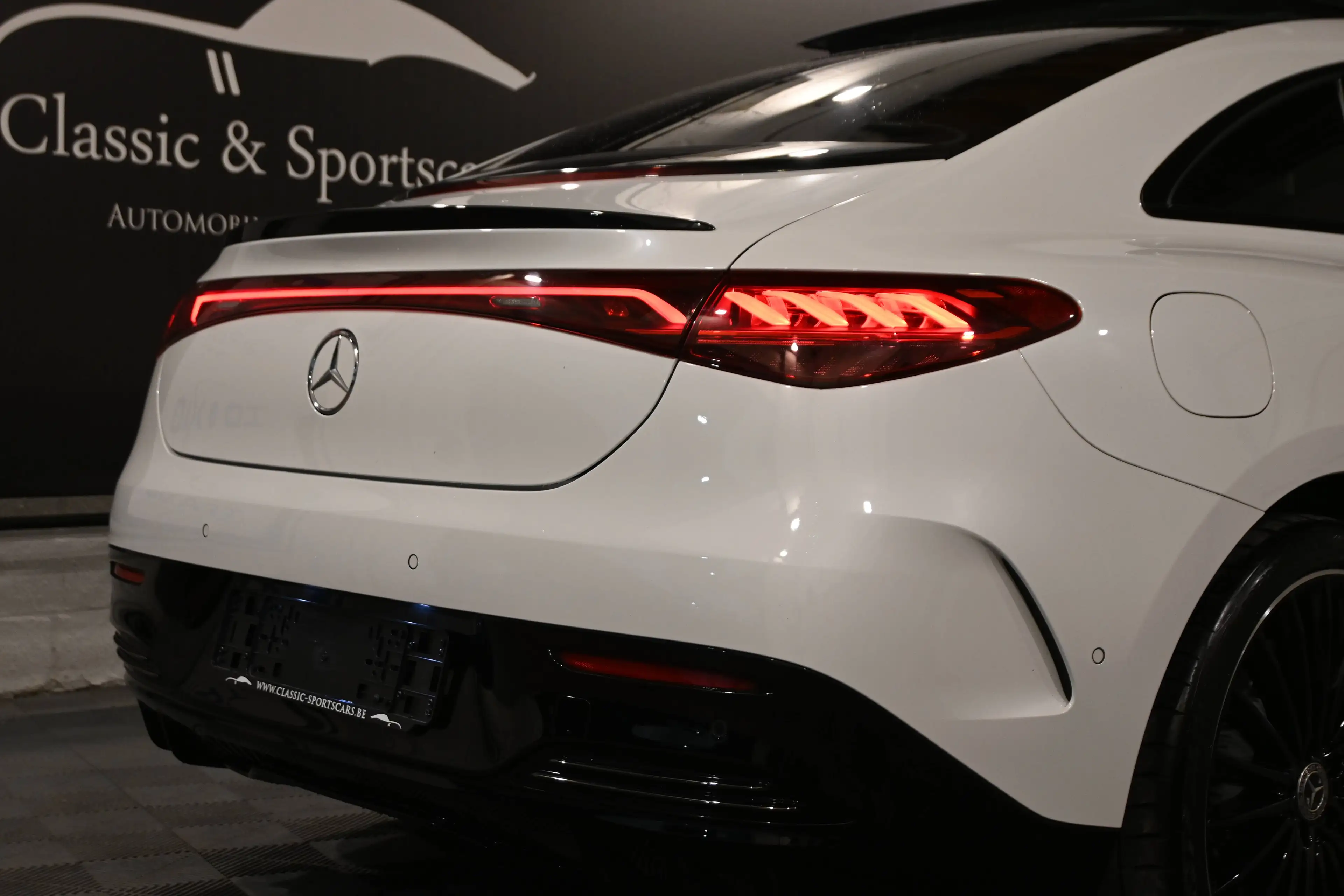 Mercedes-Benz EQA 350 EQA 350 + 4-Matic AMG LINE / PANO / AIR / CAMERA 360 / DISTRONIC / 21 INCH / FULL FULL OPTIONS !! — photo 6