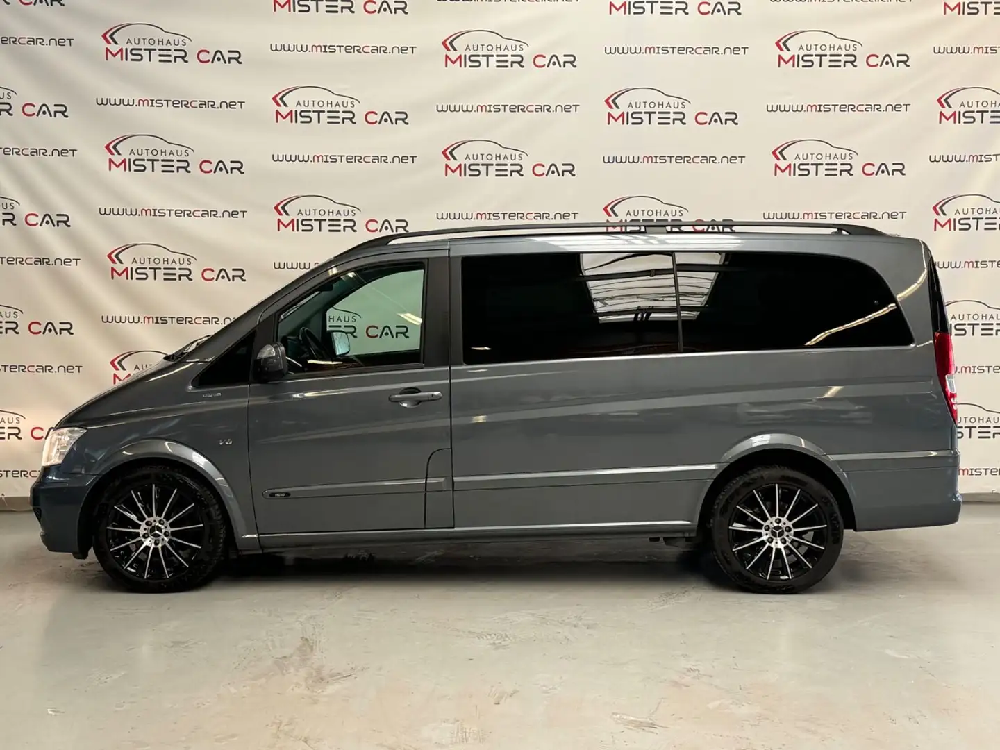 Mercedes-Benz Viano 3.0CDI Edition LANG 8-SITZER/Navi/AHK/18 Šedá - 2