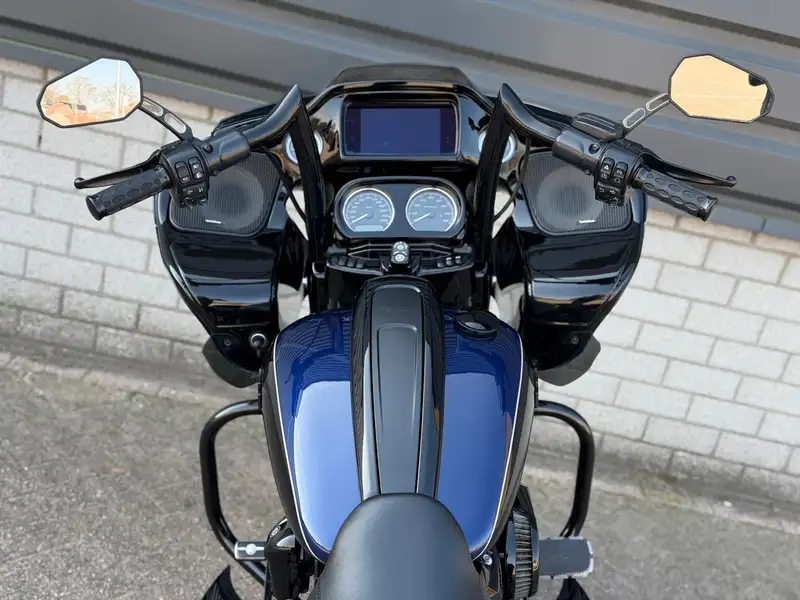 Harley-Davidson Road Glide - foto 7