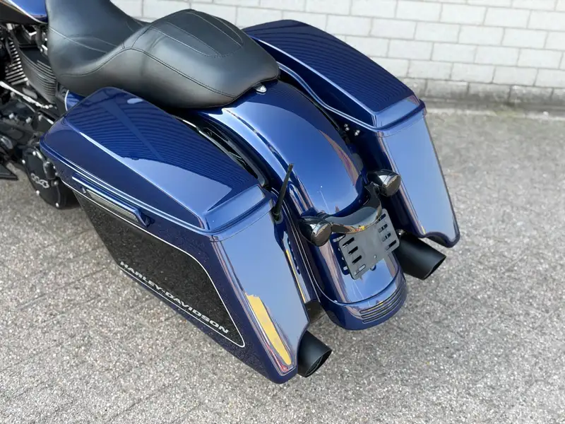 Harley-Davidson Road Glide - foto 8