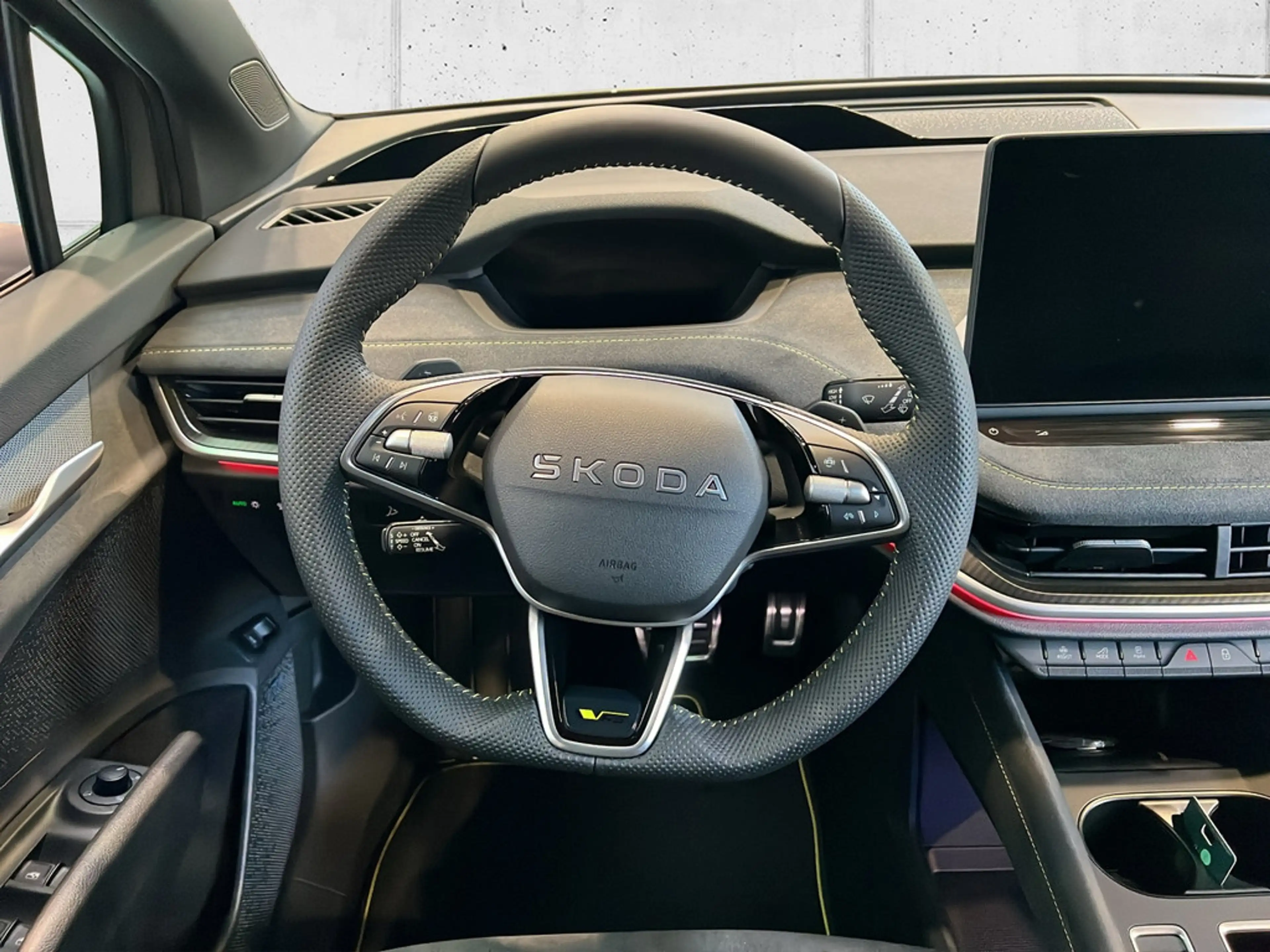 Skoda Elroq RS DCC ACC HUD NAVI MATRIX-LED AHK 360° — photo 15