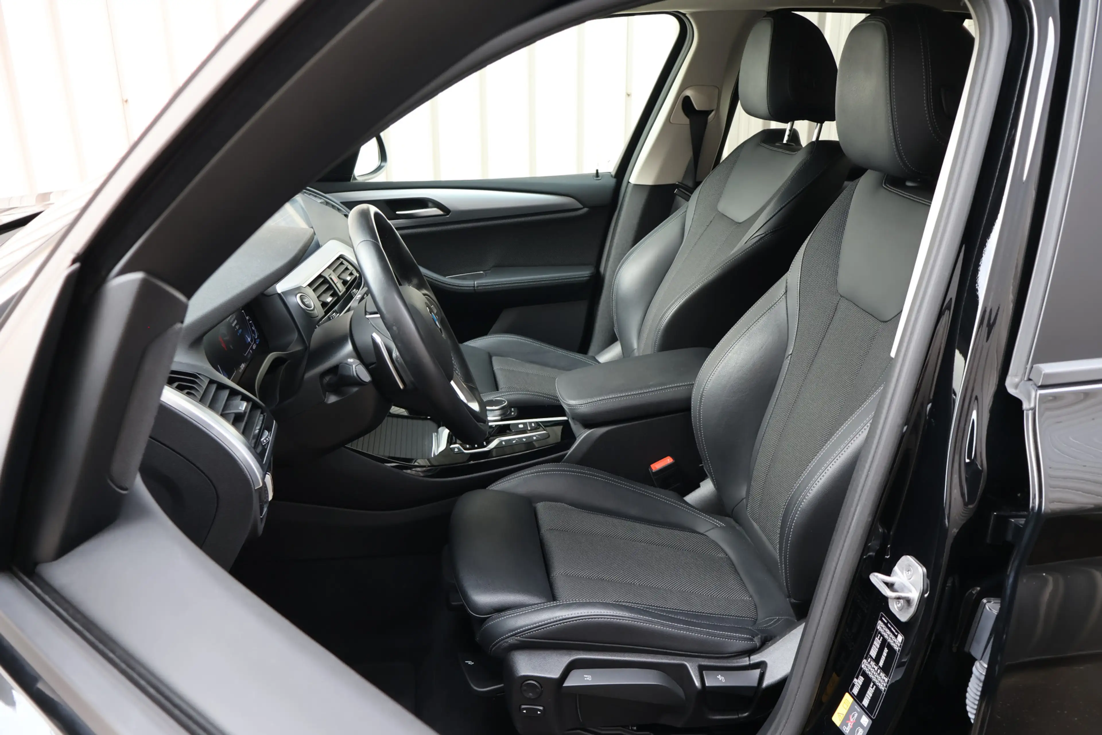 BMW X3 xDrive30e Essential Automaat / Trekhaak / Sportsto — photo 4