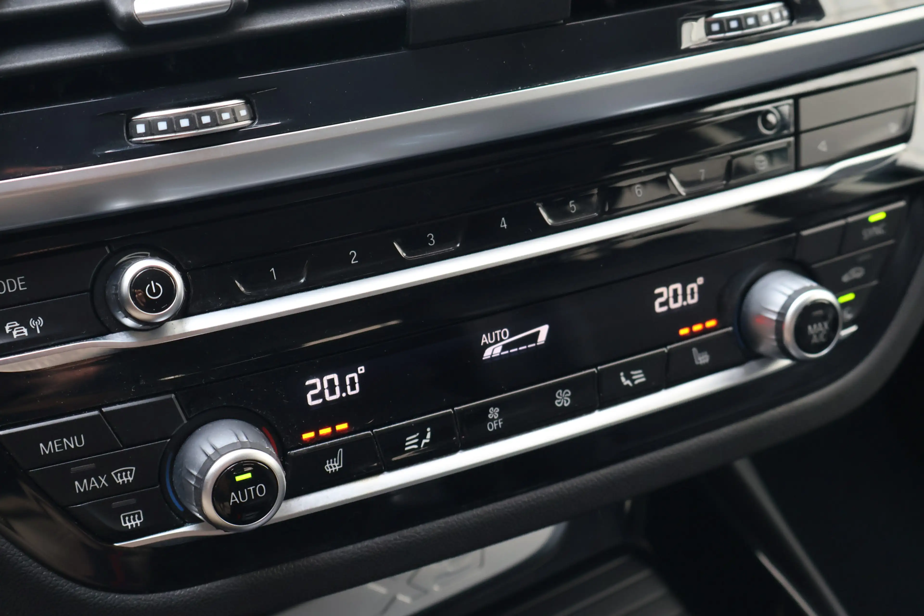 BMW X3 xDrive30e Essential Automaat / Trekhaak / Sportsto — photo 14