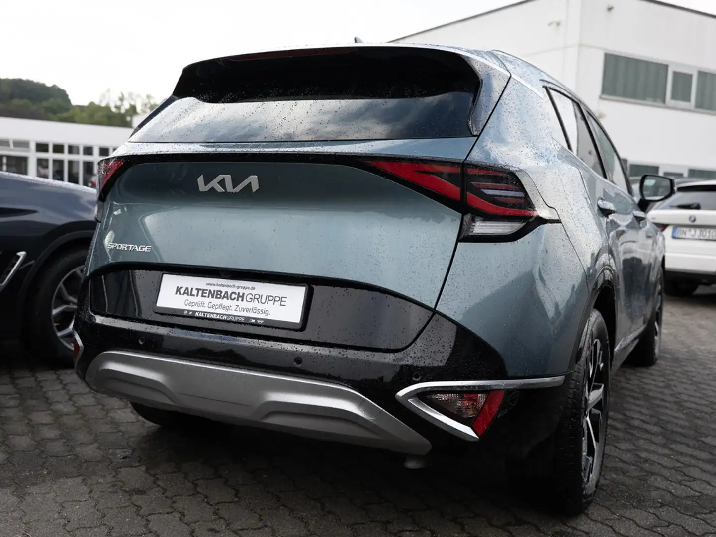 Kia Sportage 1.6 T-GDI LED SITZBELÜFTUNG NAVI SHZ Gris - 2