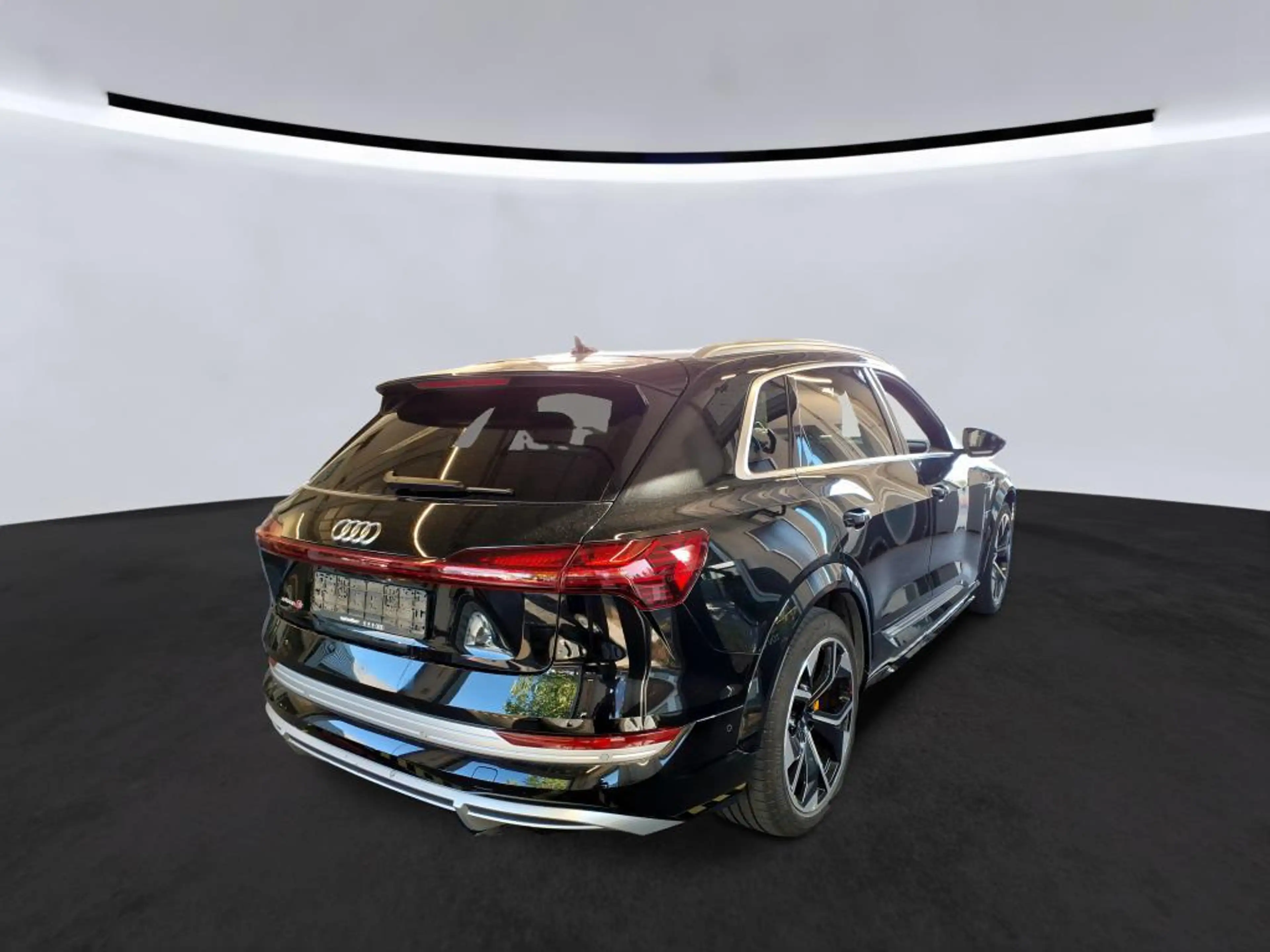 Audi e-tron S 21Z./MATRIX/ACC/HuD/PANO/360°/AHK/B&O — photo 9