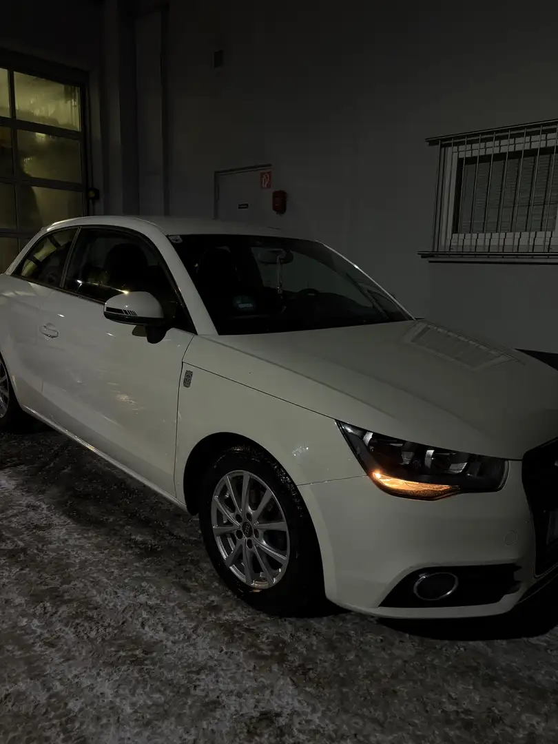 Audi A1 attraction Weiß - 2