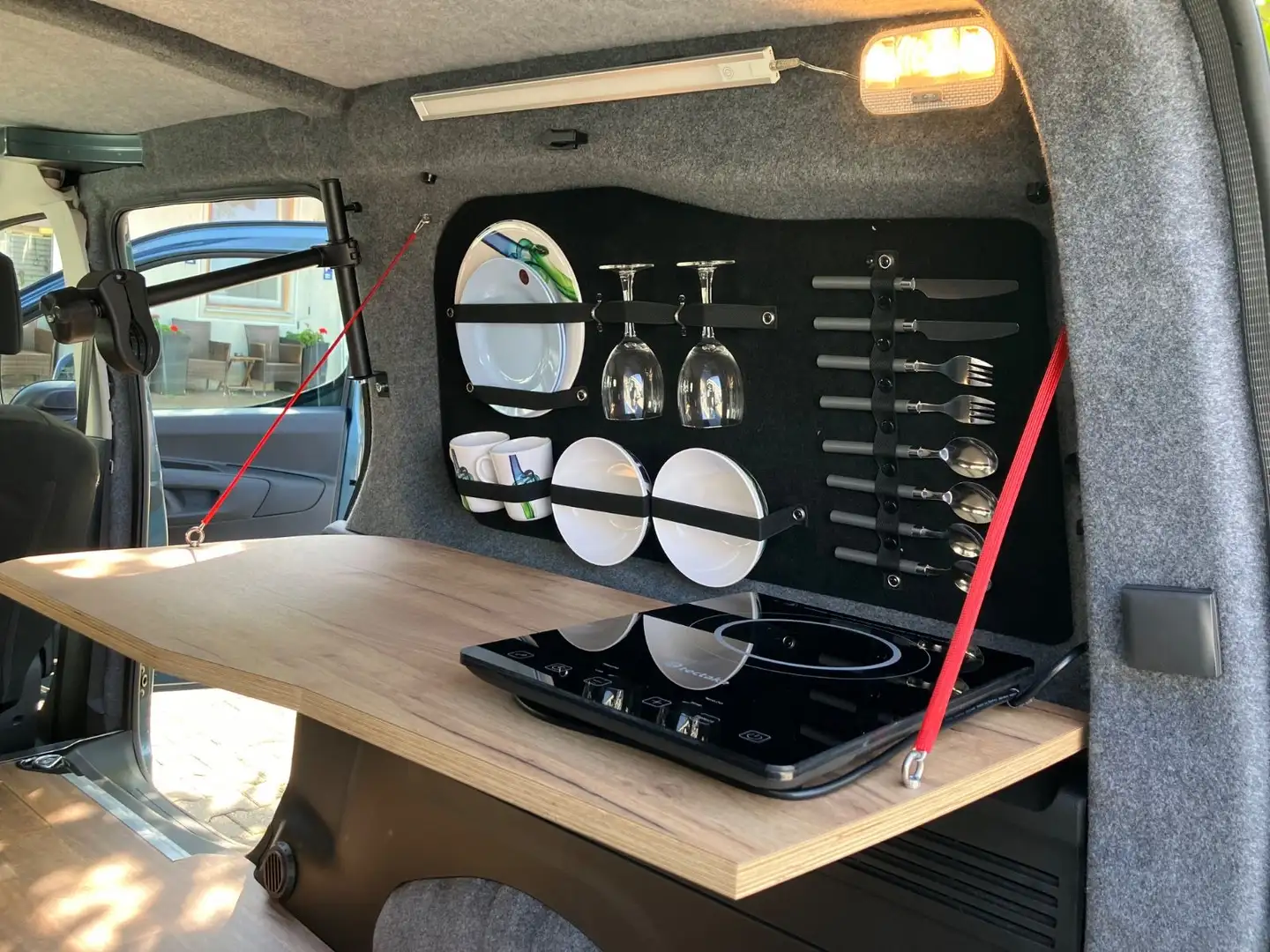 Opel Combo SimplyCamper Autom. Diesel 2025er Modell Grau - 2