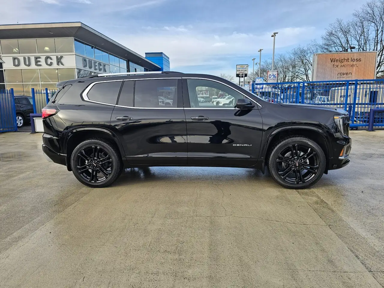 GMC Acadia снимка GMC Acadia