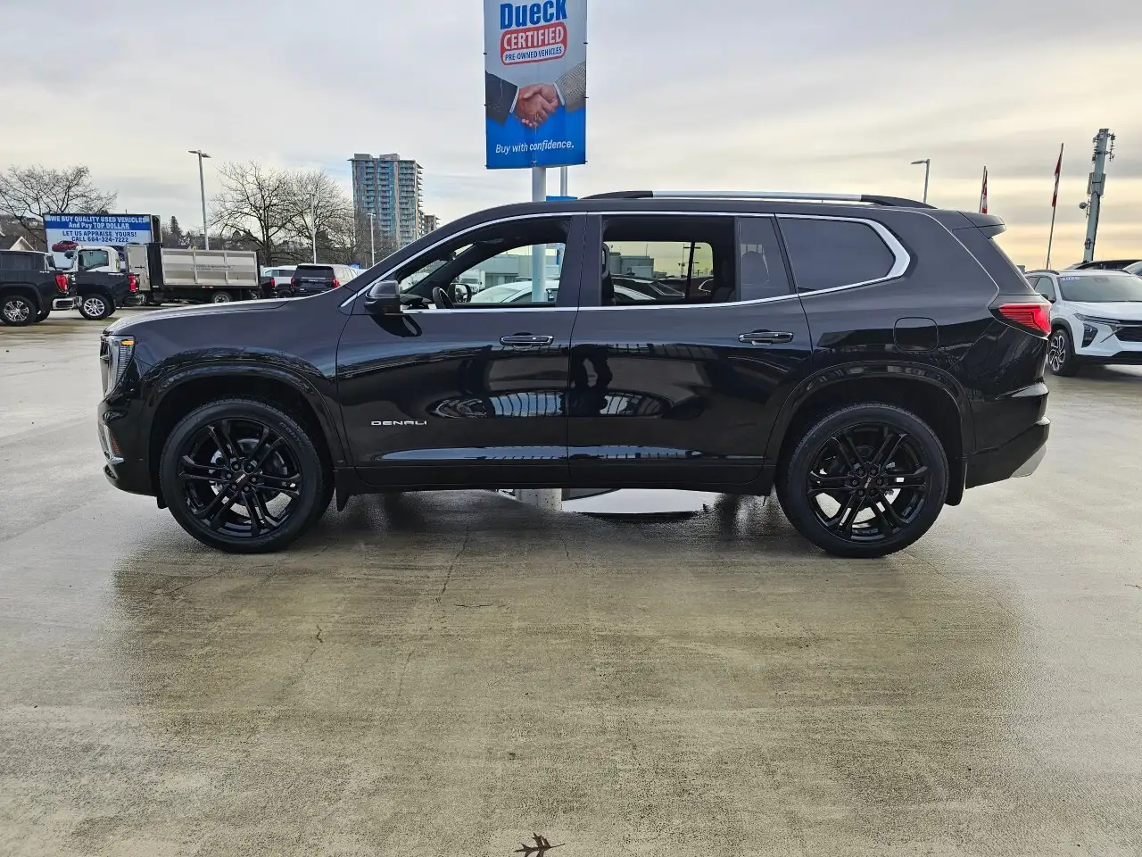 GMC Acadia снимка GMC Acadia