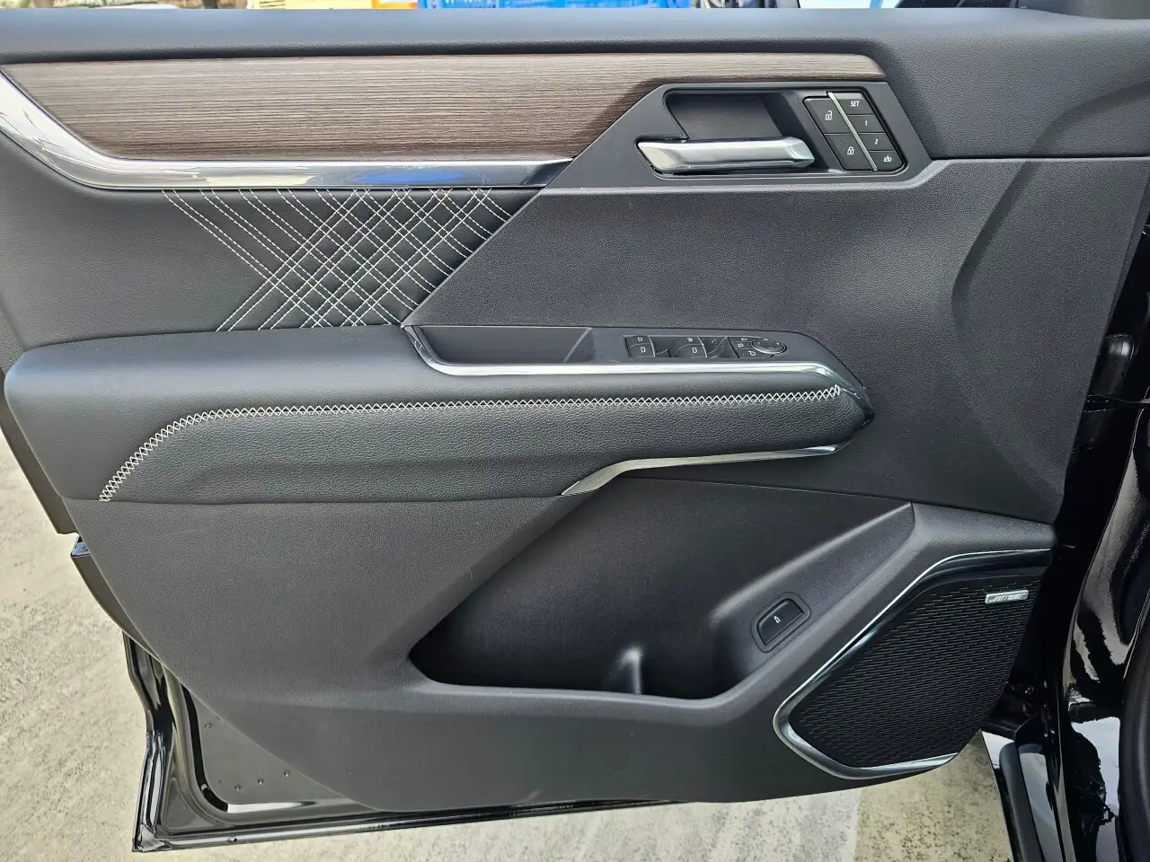 GMC Acadia снимка GMC Acadia