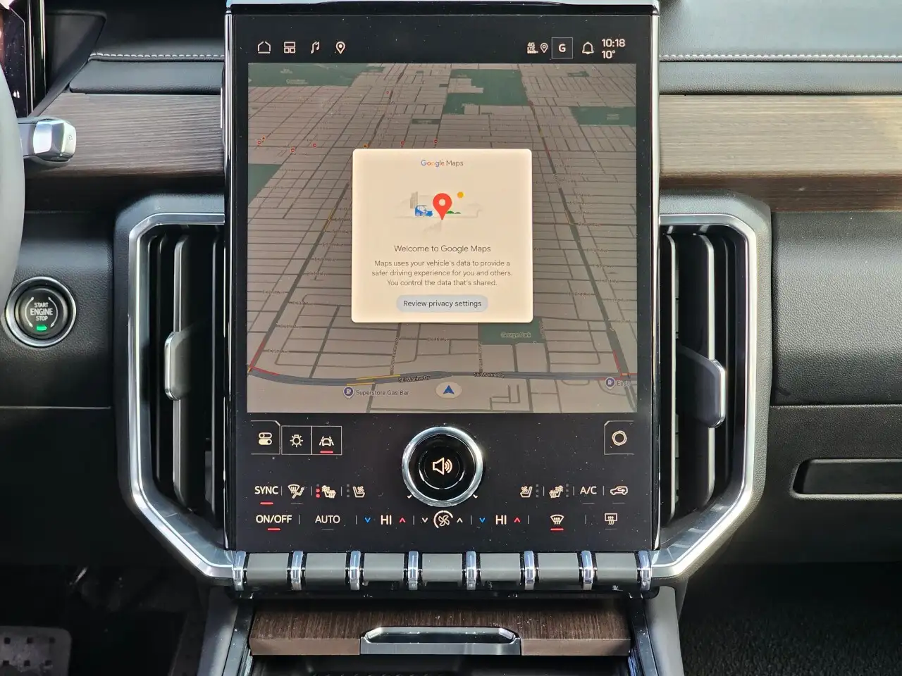 GMC Acadia снимка GMC Acadia