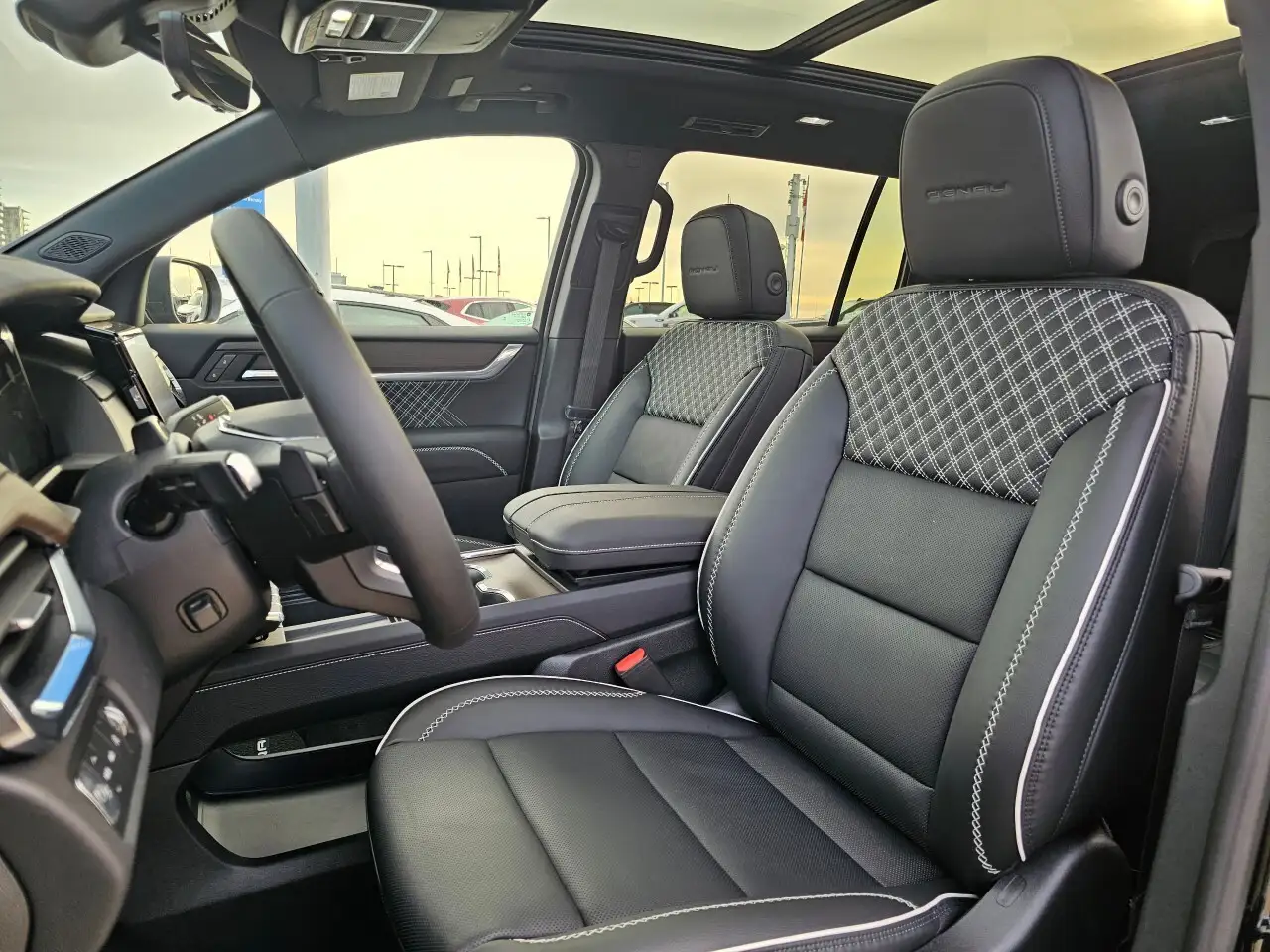 GMC Acadia снимка GMC Acadia