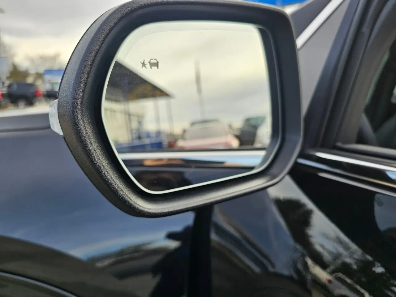 GMC Acadia снимка GMC Acadia