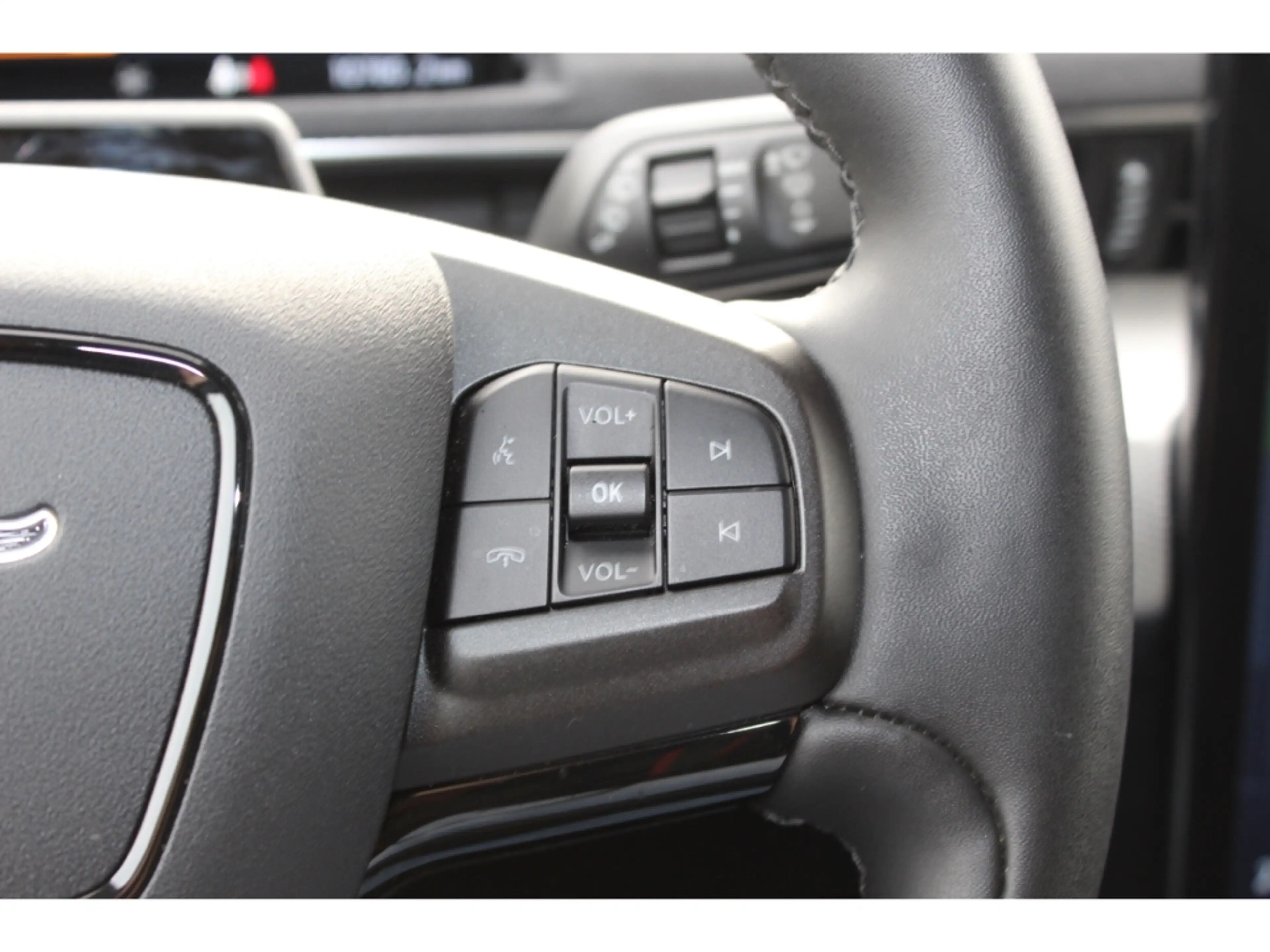 Ford Mustang Mach-E TECHNOPAKET 1, LED, NAVI, ACC, PDC, BEH. WSS & SIT — photo 11