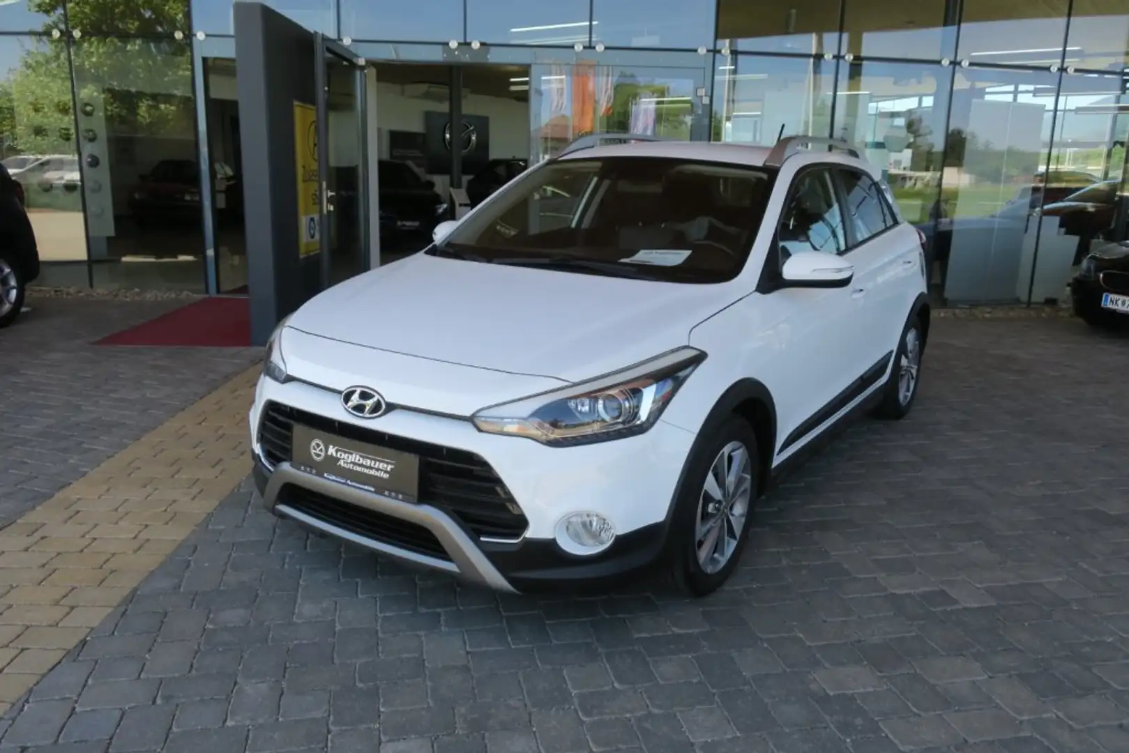 Hyundai i20 Active GB Comfort 1,0 T-GDi 551ma-P1-O4 Weiß - 1
