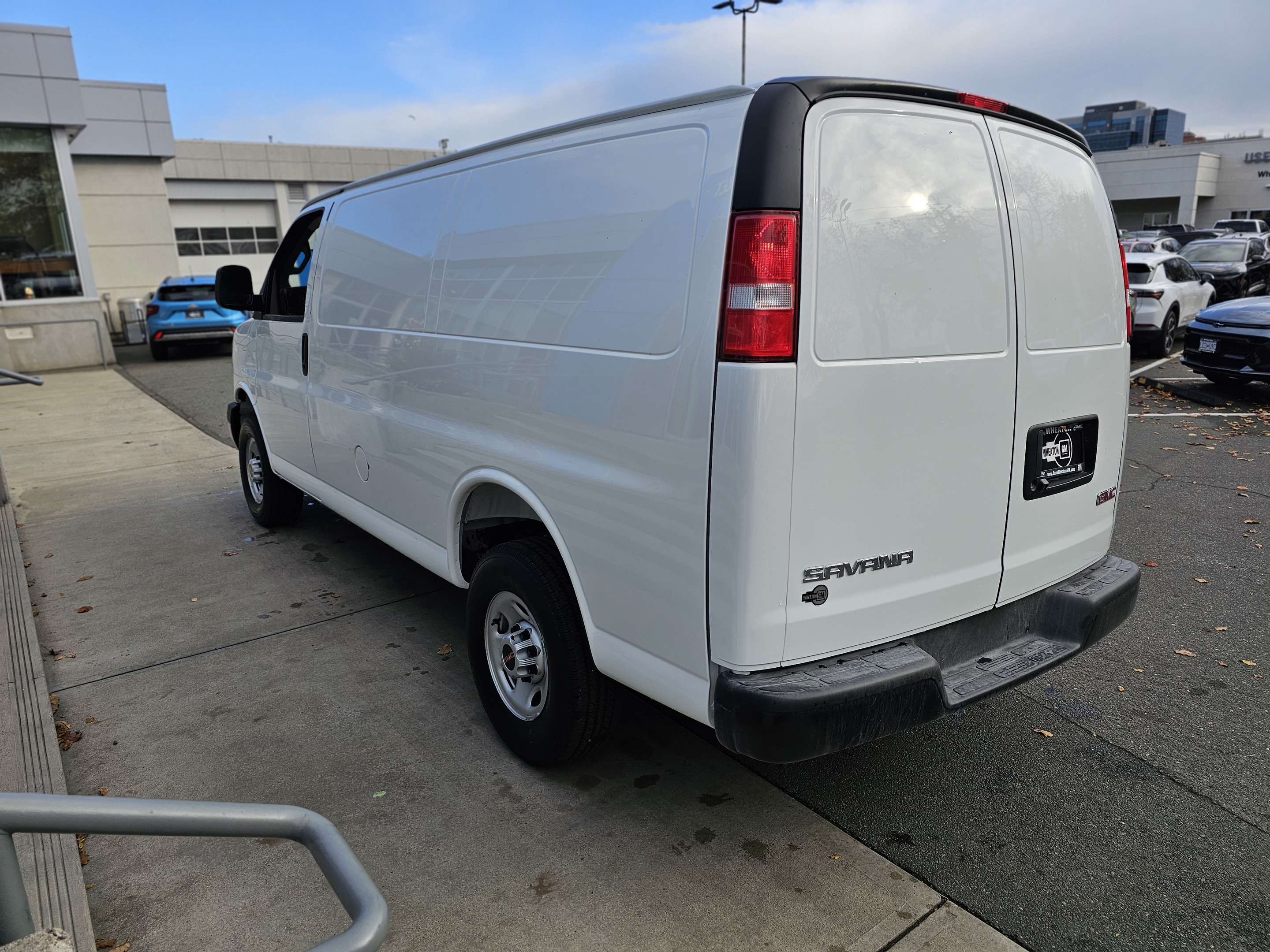 2025 GMC Savana 2500 Cargo Van