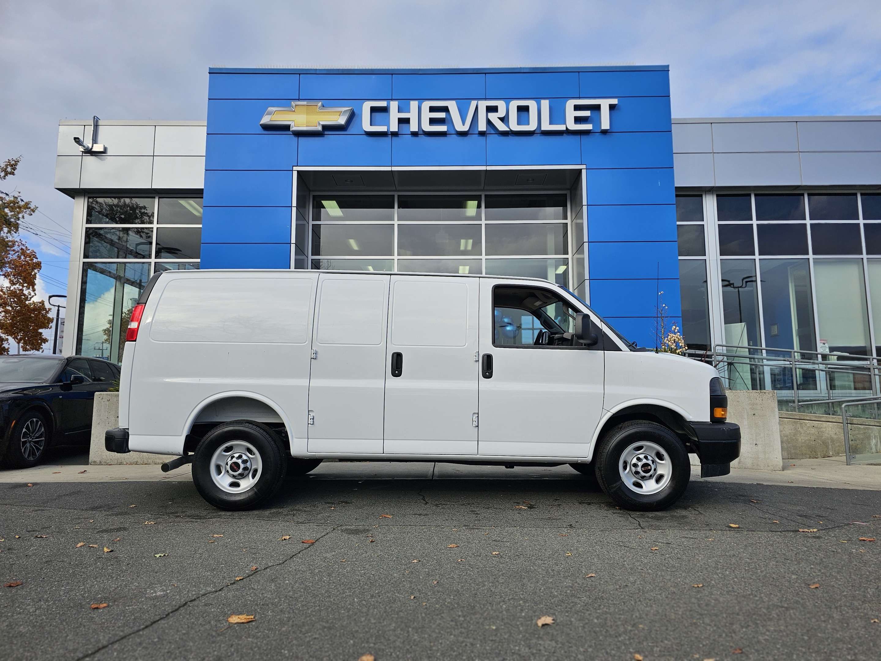 2025 GMC Savana 2500 Cargo Van