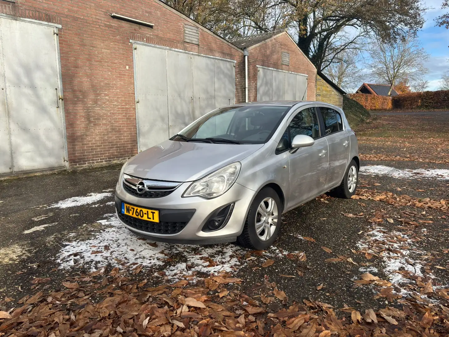 Opel Corsa Corsa 1.4-16V Grijs - 1