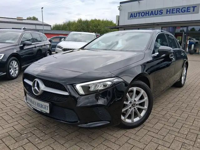 Mercedes-Benz A 180 7G-DCT "Progressive"