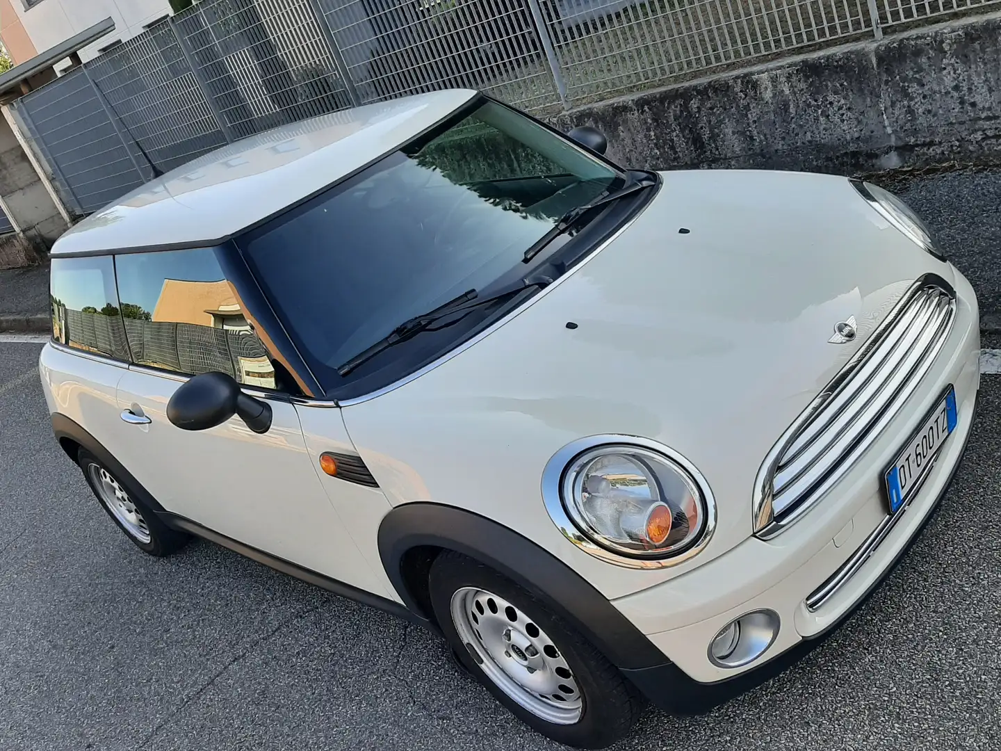 MINI One Mini III R56  1.4 Chili Beige - 1