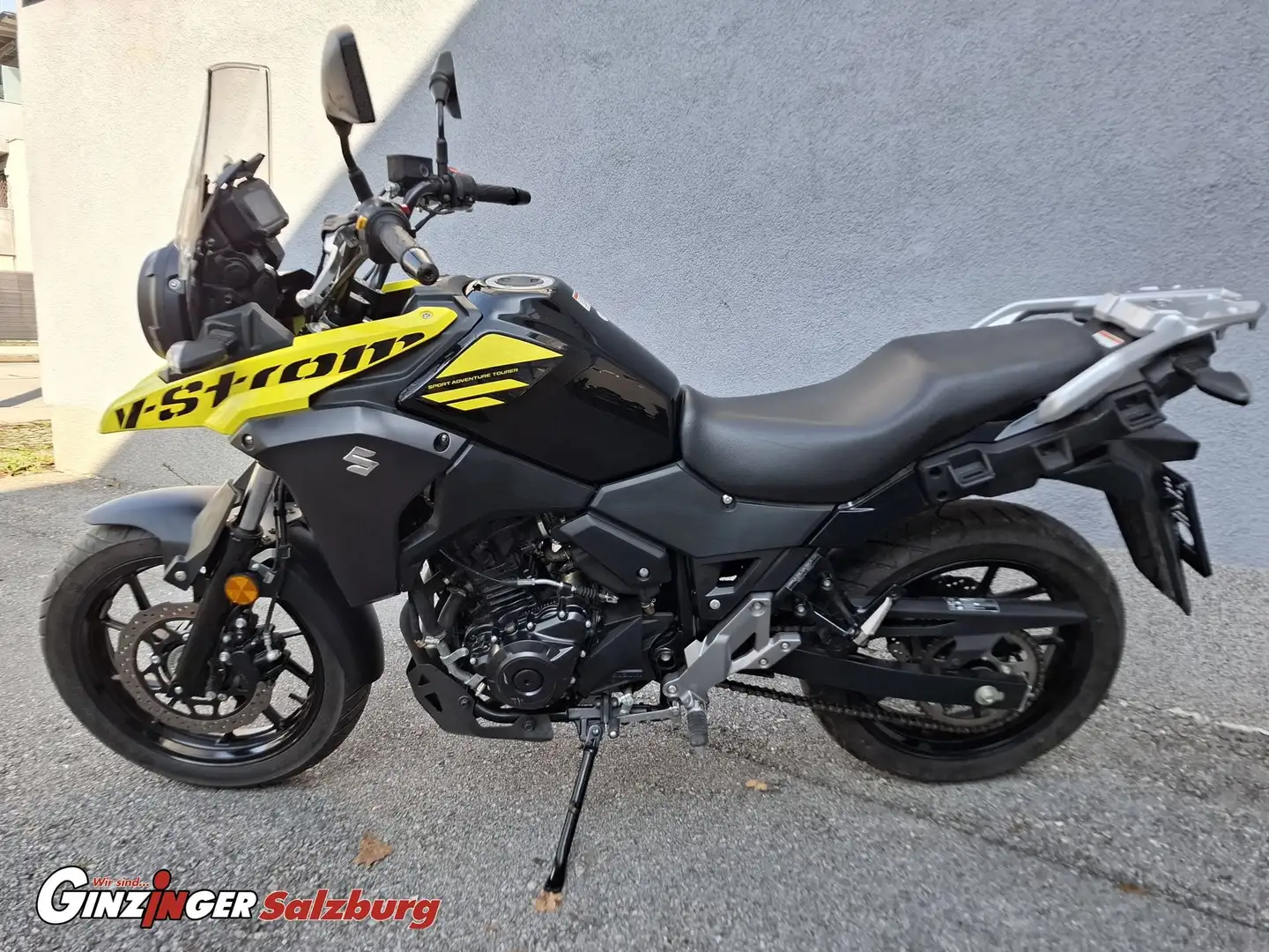 Suzuki V-Strom 250 Fekete - 2