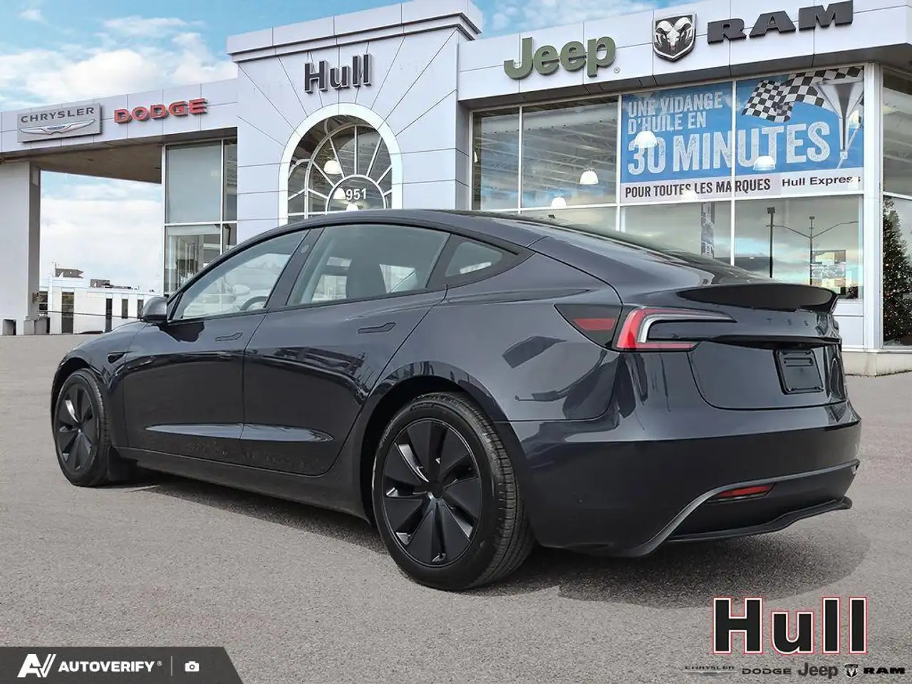 Tesla Model 3 fotografie Tesla Model 3