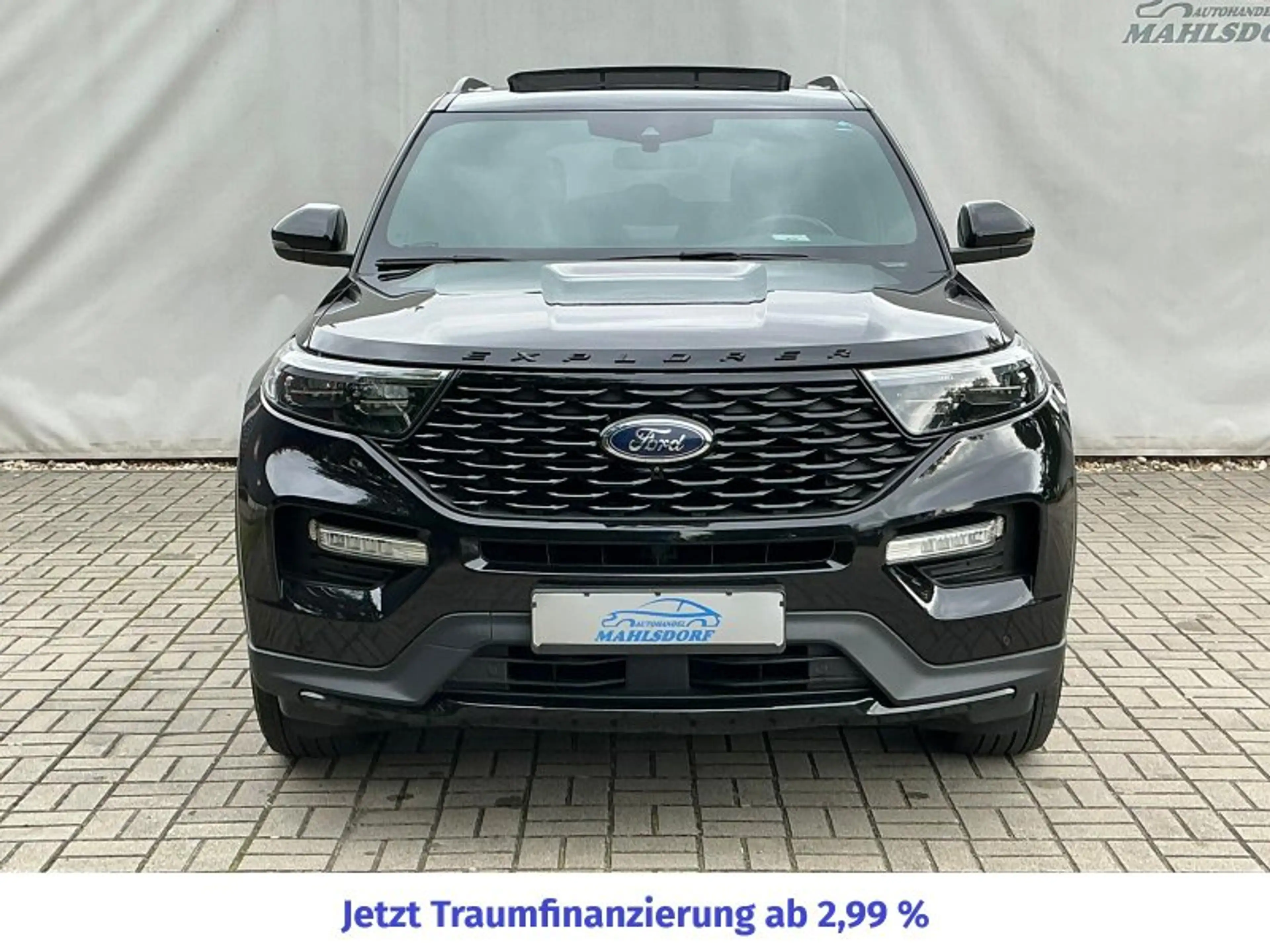 Ford Explorer ST-Line Plug-in-Hybrid 4x4 — photo 4