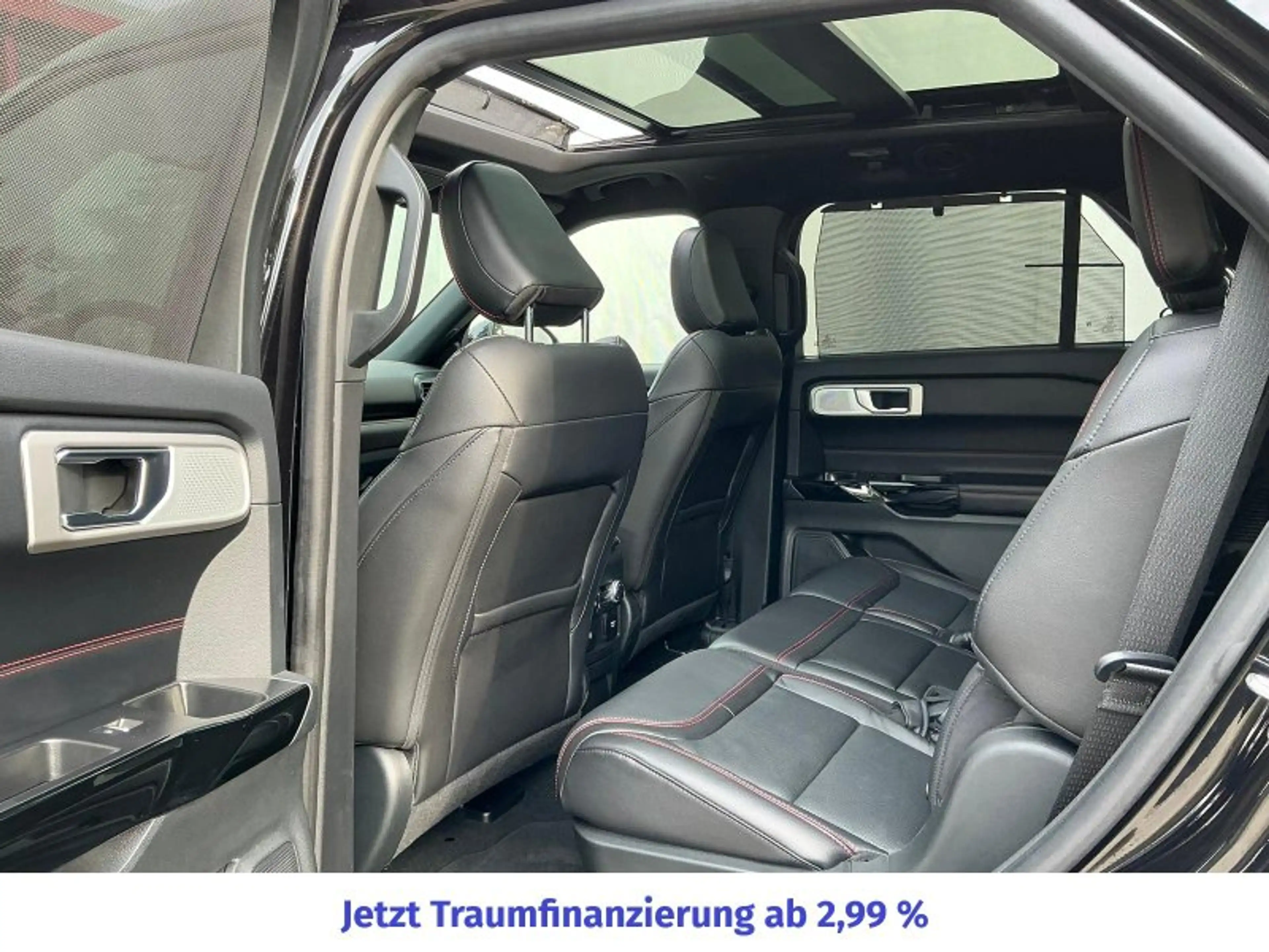Ford Explorer ST-Line Plug-in-Hybrid 4x4 — photo 14
