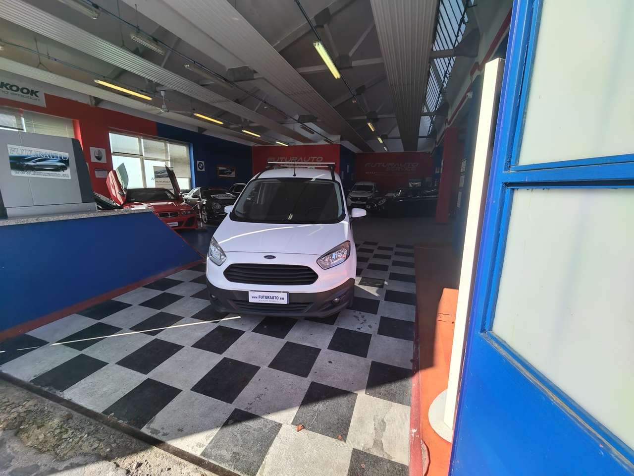 Ford Transit Courier 1.5 TDCi 95CV Euro 6B TITANIUM MECCANICA NUOVA 0km