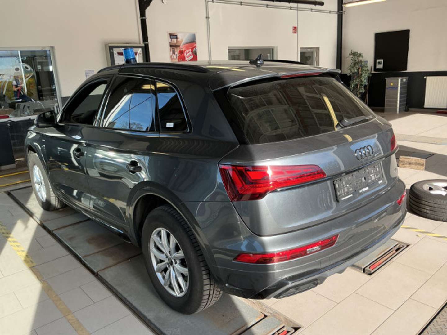 Audi Q5 S Line 40 TDI -  - Joinsteer - #3